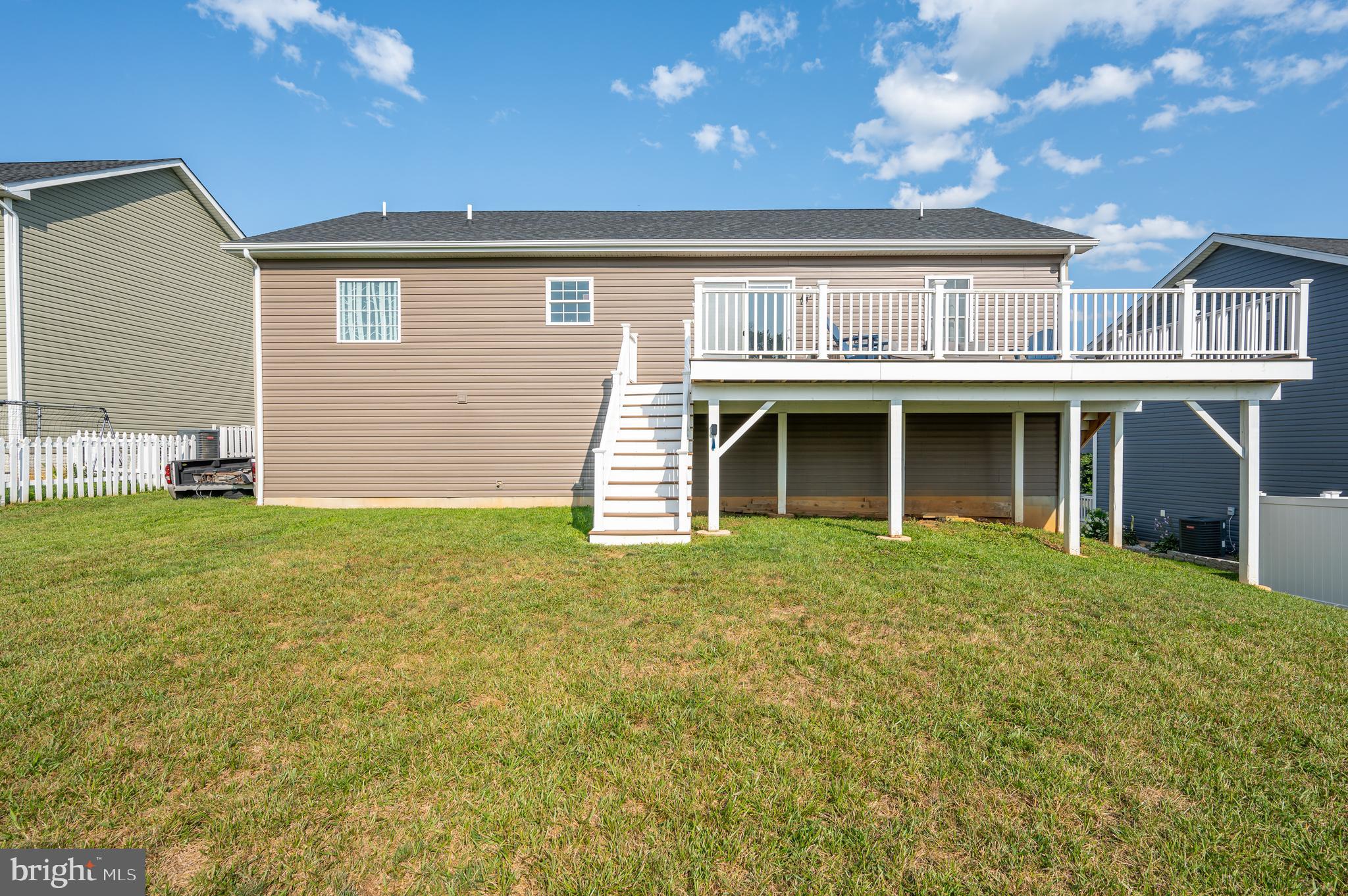 BRENTWOOD - Residential