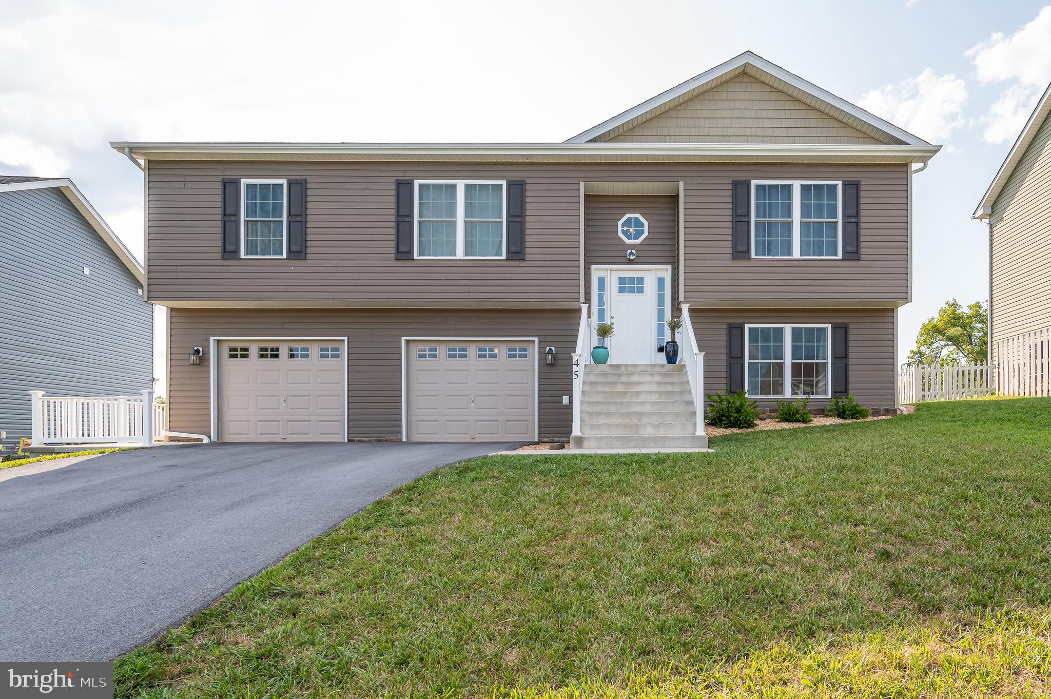 BRENTWOOD - Residential