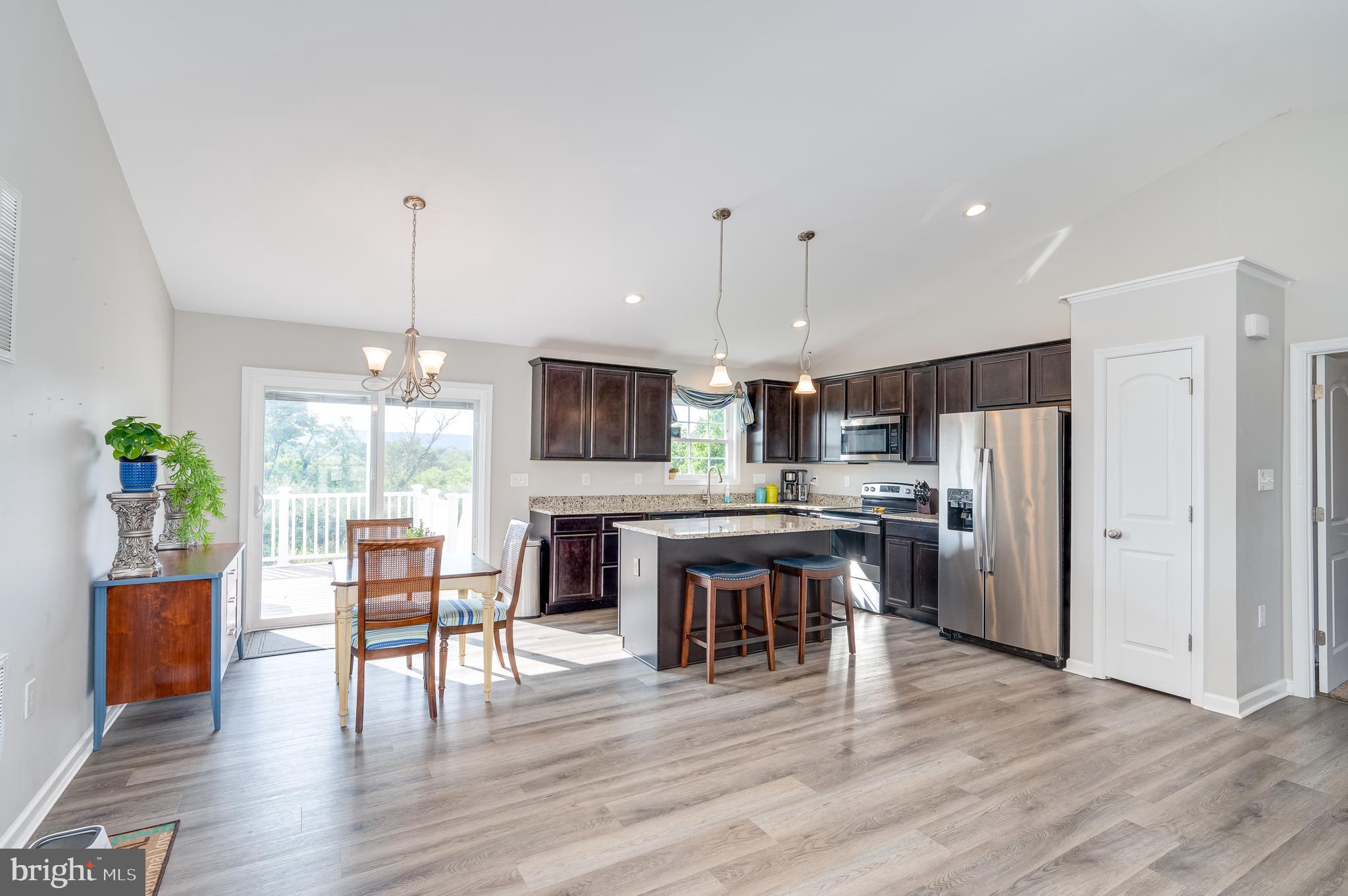 BRENTWOOD - Residential