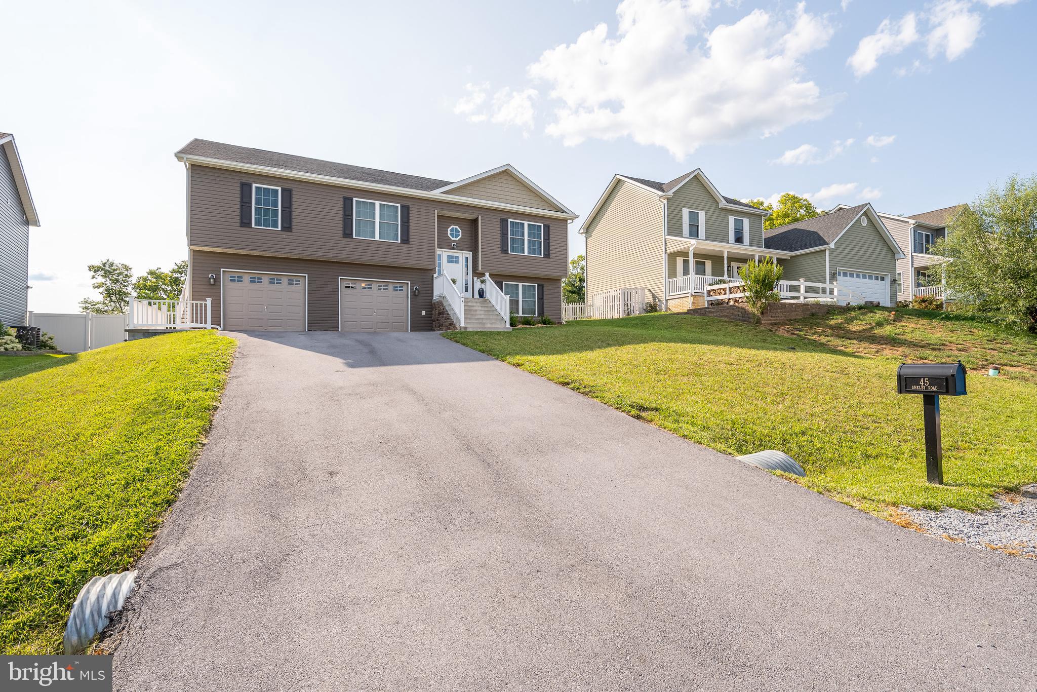 BRENTWOOD - Residential