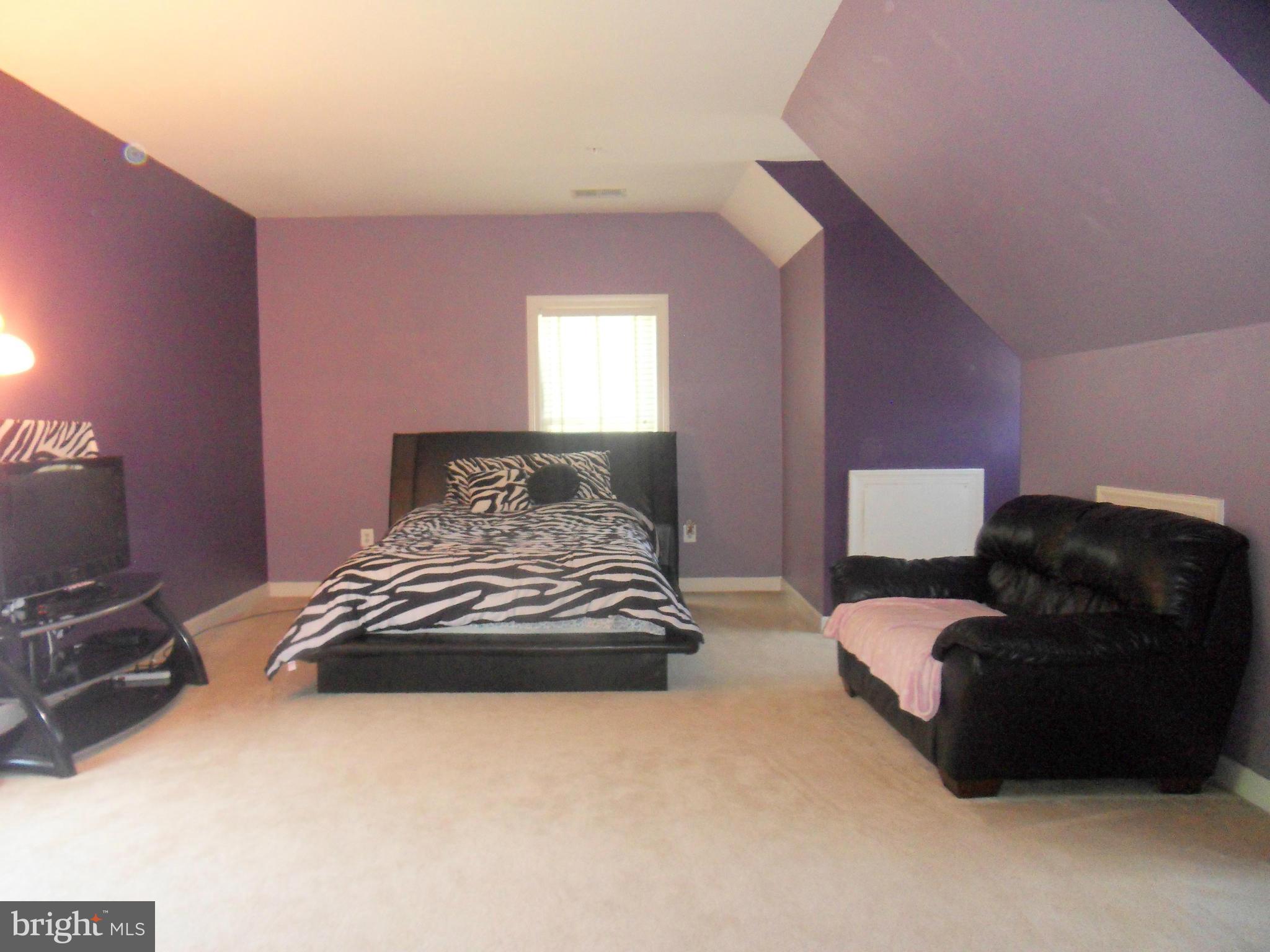 BRENTWOOD - Residential