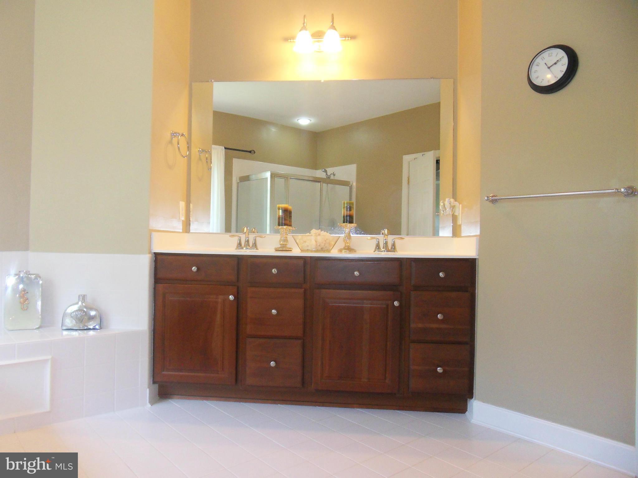 BRENTWOOD - Residential