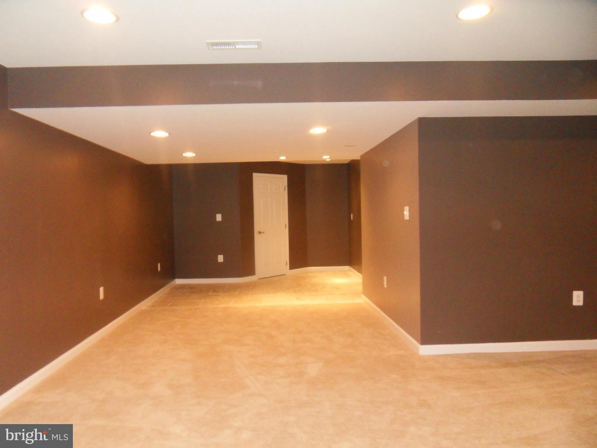 BRENTWOOD - Residential