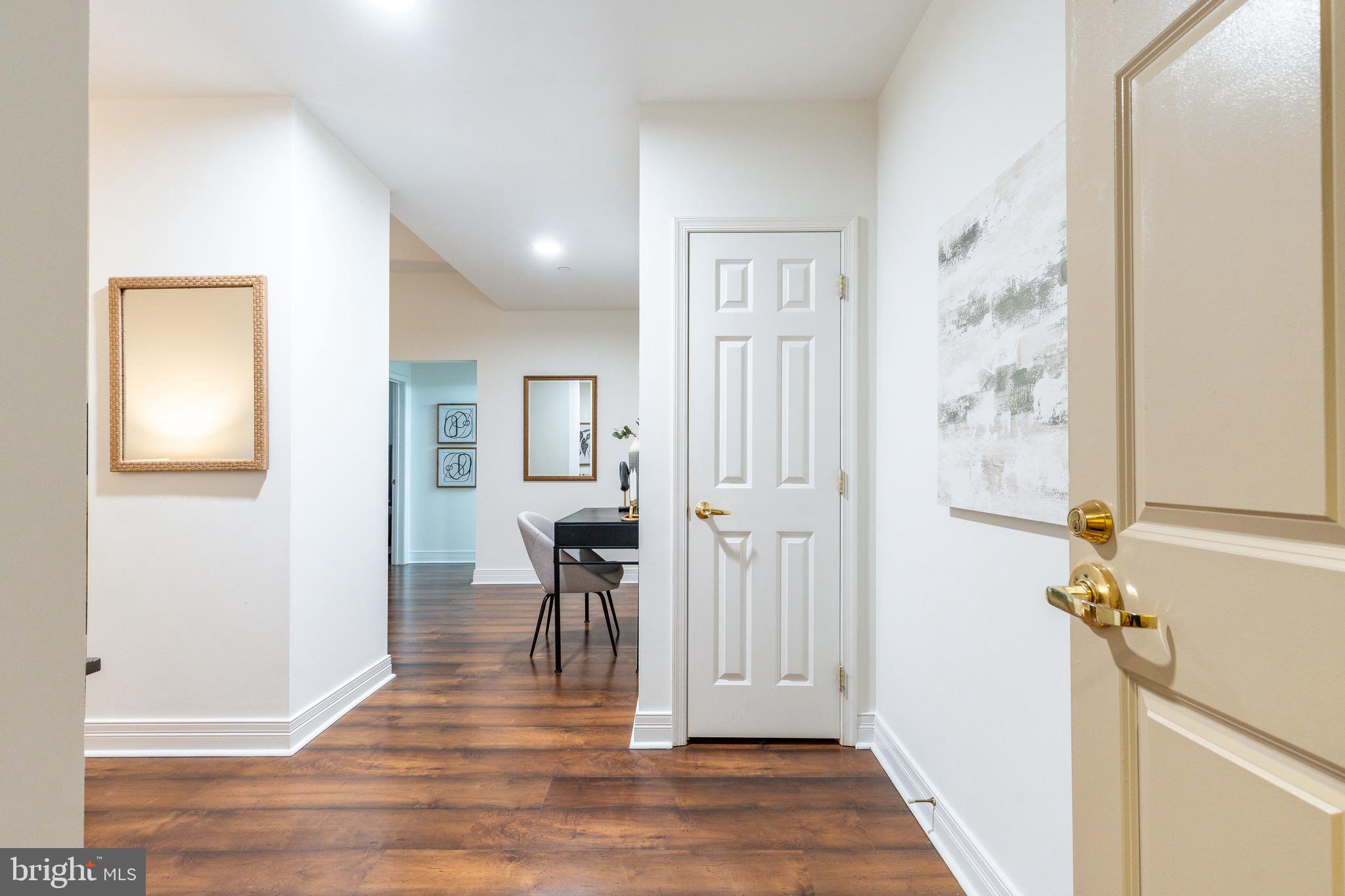 1600 ARCH STREET 18 1702