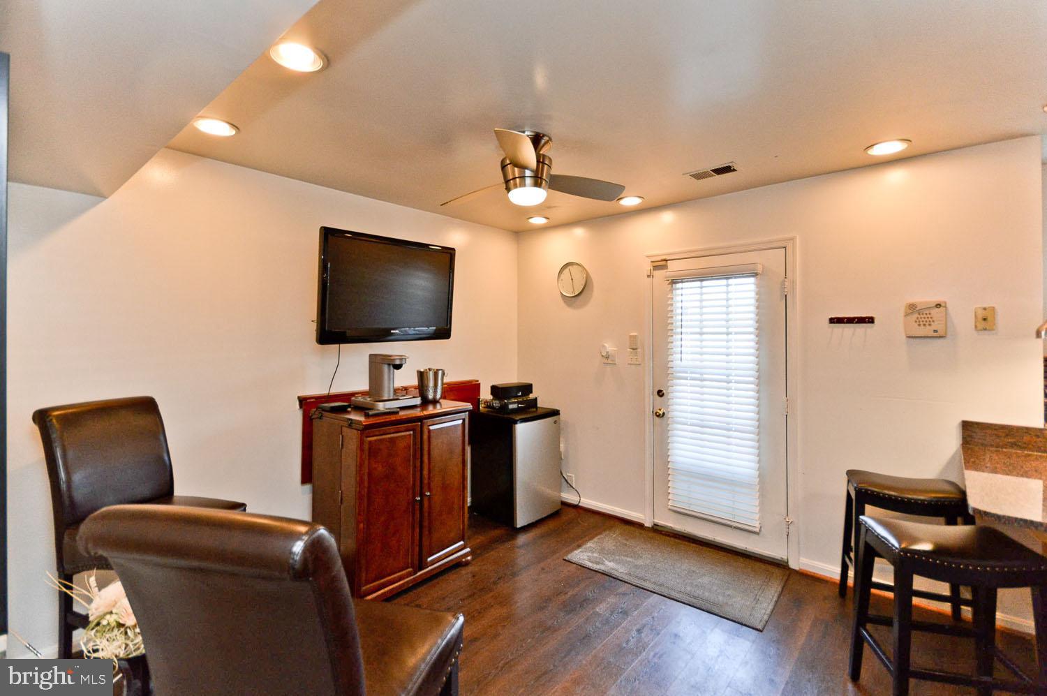 LANCASTER / WESTLAKE VILLAGE - Residential