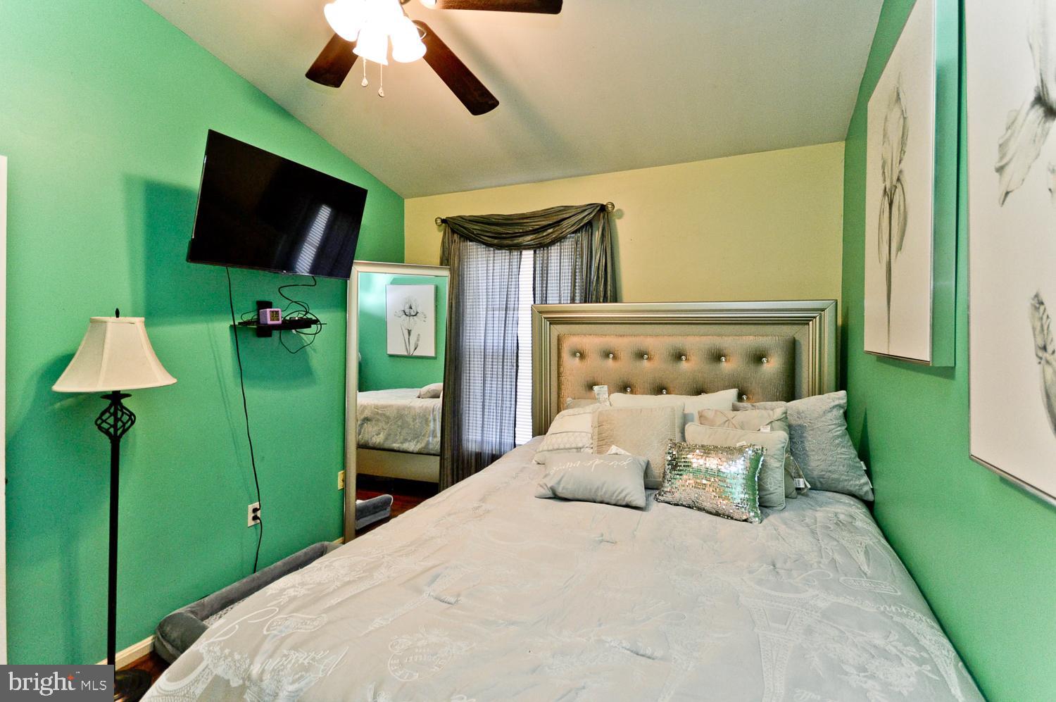 LANCASTER / WESTLAKE VILLAGE - Residential