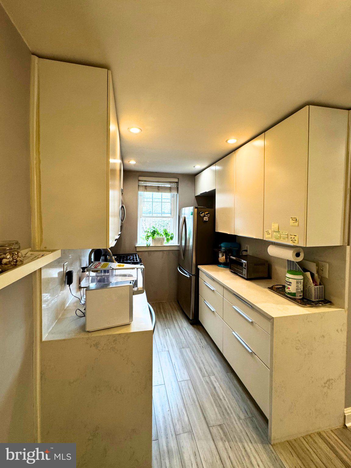 24 S OLD GLEBE ROAD 101