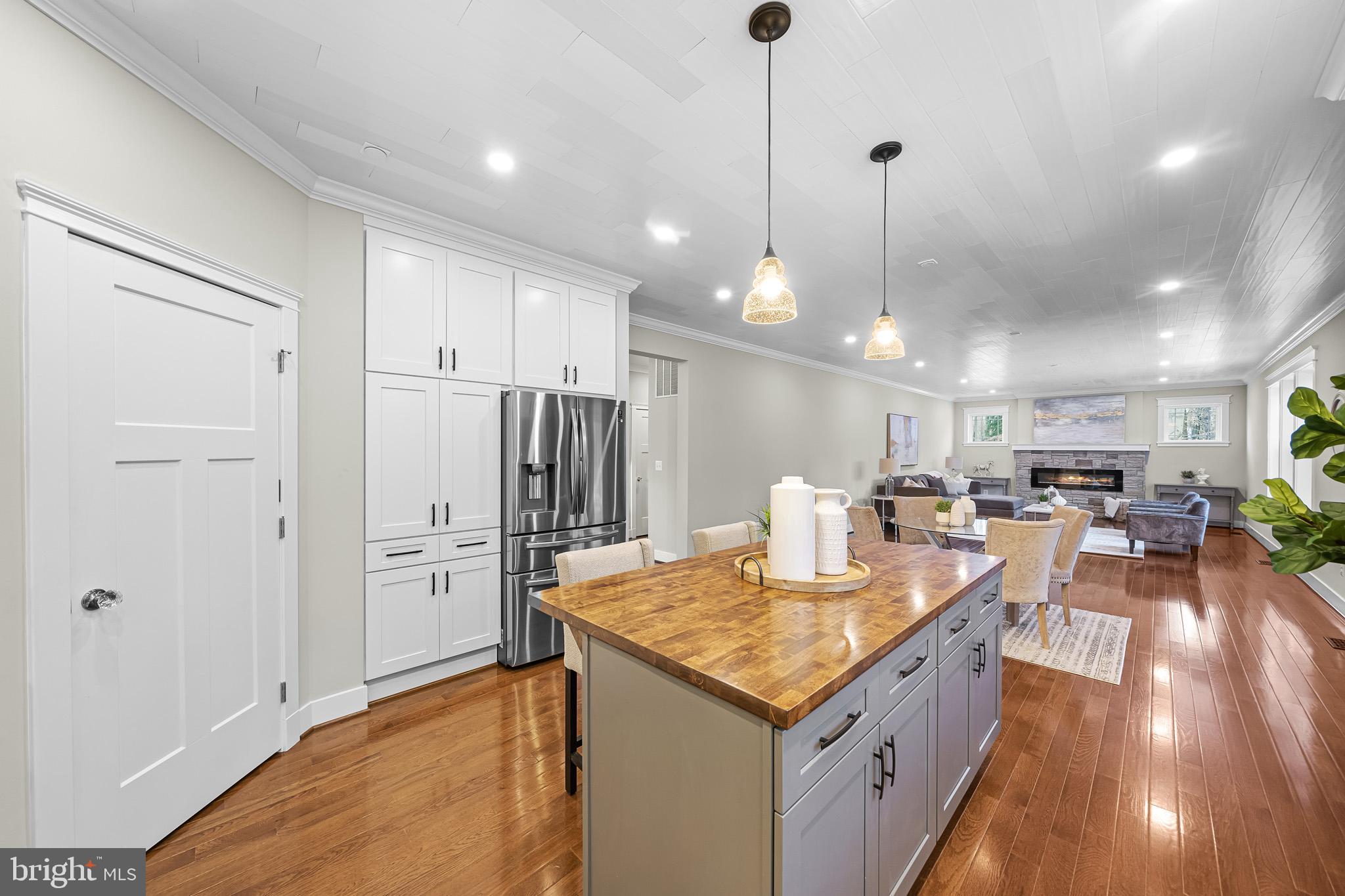 CAERNARVON WOODS - Residential