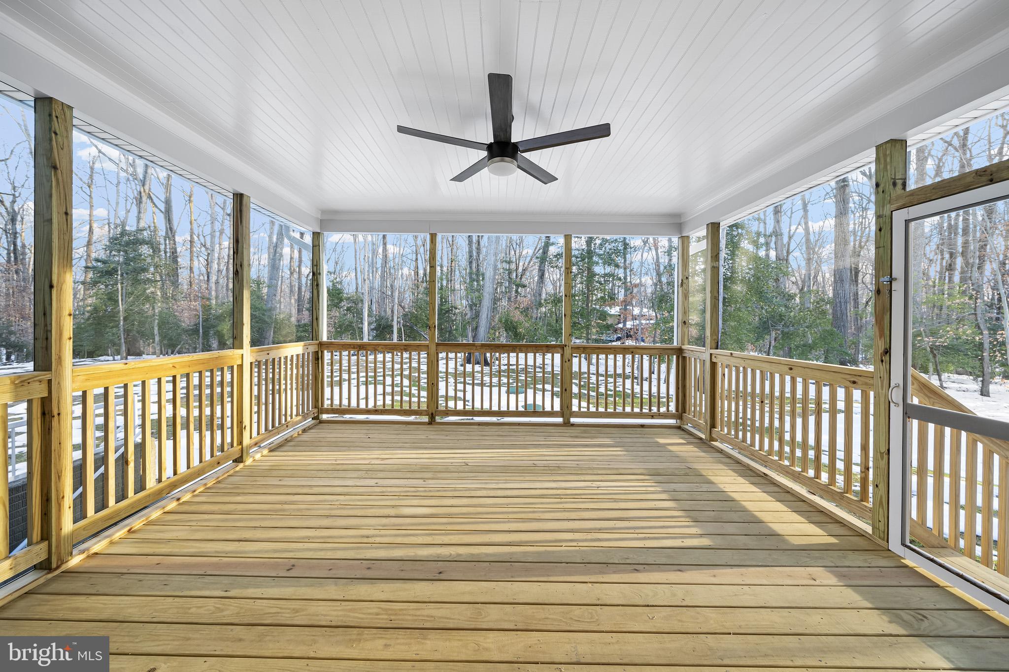 CAERNARVON WOODS - Residential