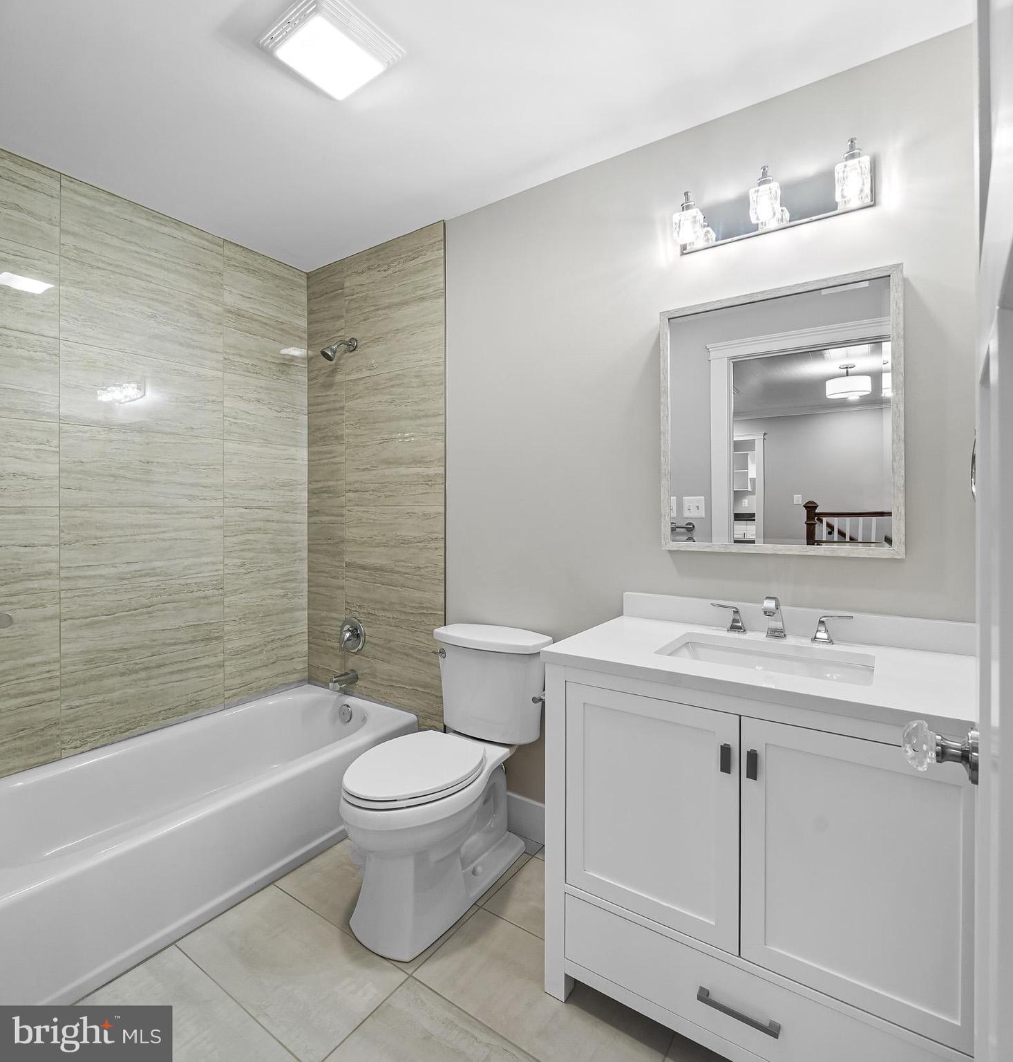 CAERNARVON WOODS - Residential