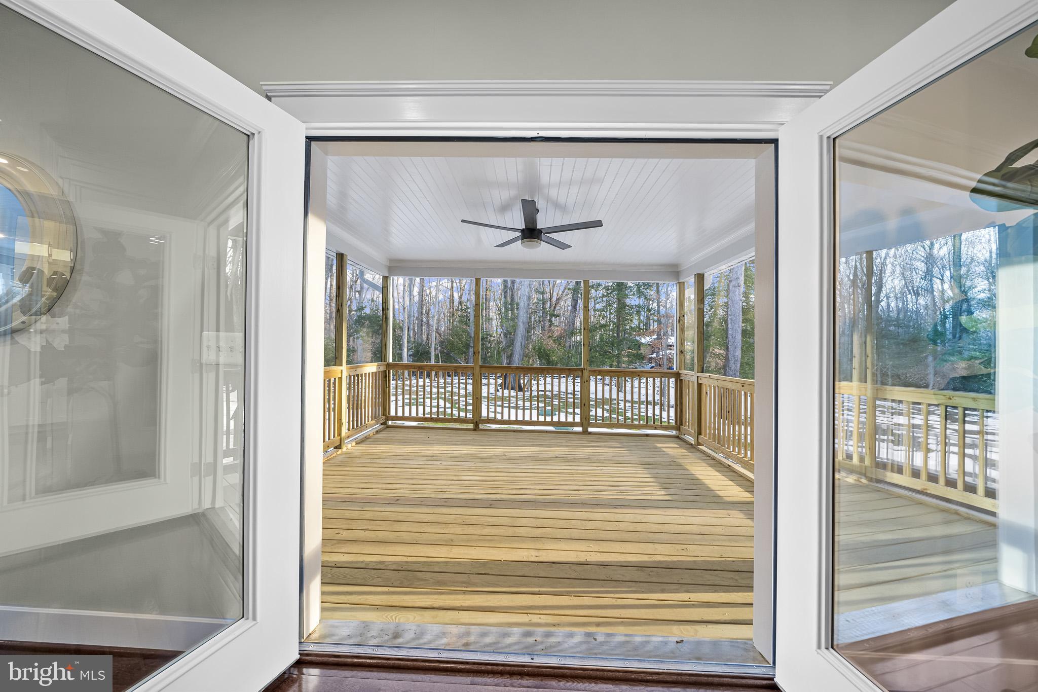 CAERNARVON WOODS - Residential