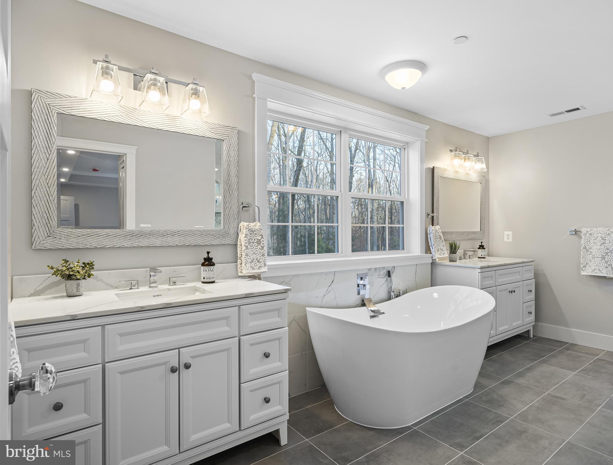 CAERNARVON WOODS - Residential