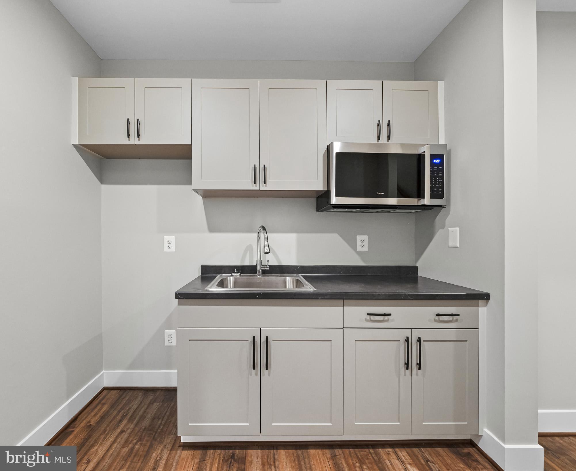 CAERNARVON WOODS - Residential