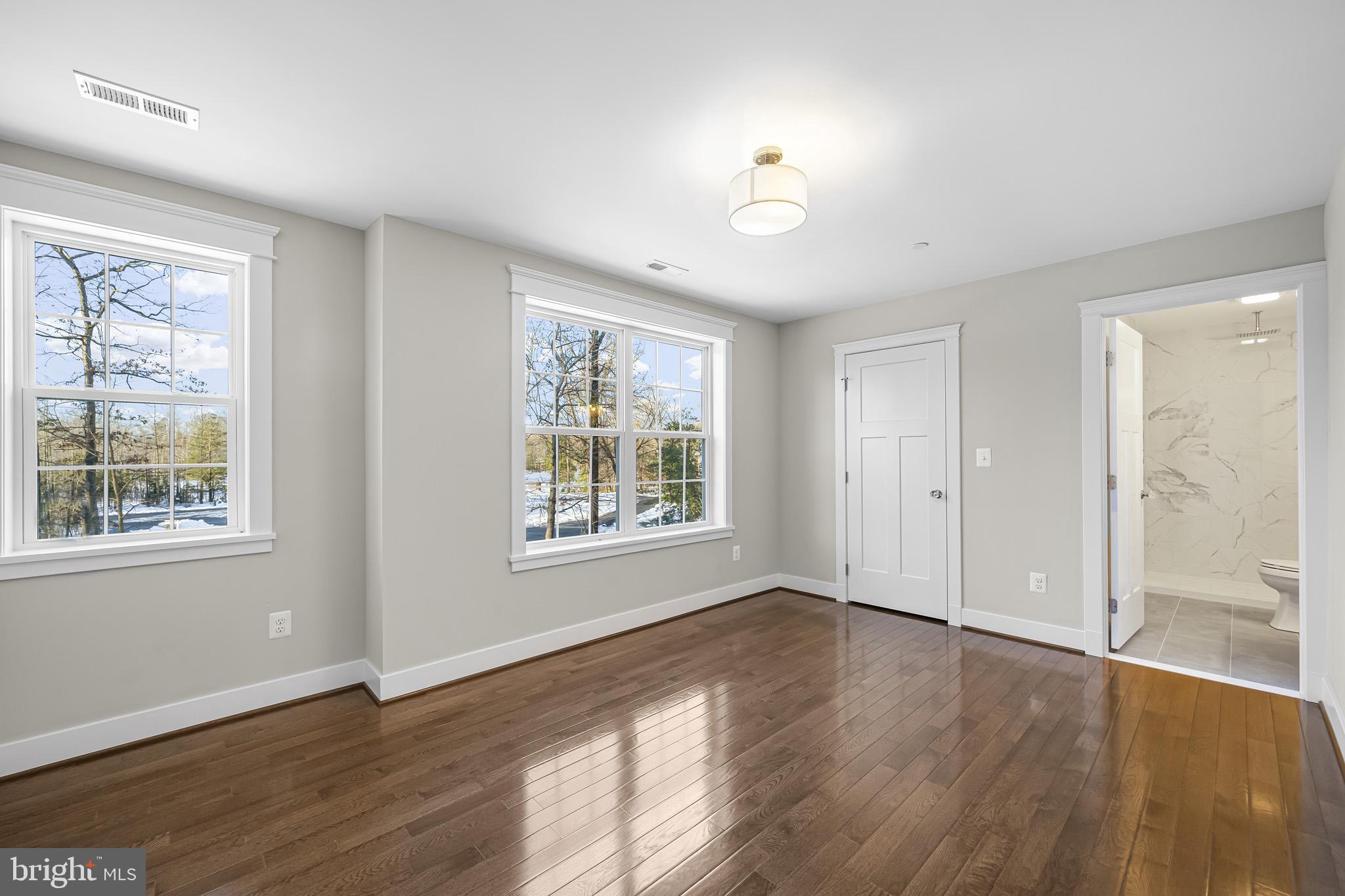 CAERNARVON WOODS - Residential