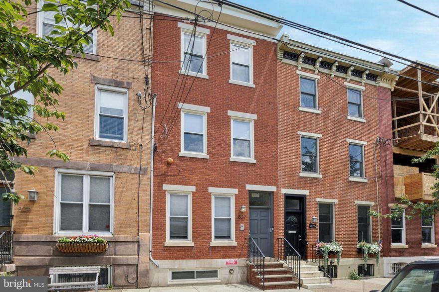 Fantastic turn-key investment opportunity, or great owner-occupied property. 3-unit apartment building in the heart of Fairmount. The property was built in 2012, featuring new kitchens with stainless steel appliances, granite counters & new cabinets; tile surround baths; new flooring throughout; and all new systems. The unit mix consists of (1) 2 bed/ 2 bath unit and (2) 1 bed/ 1 bath units, all of which have w/d in unit, outdoor areas, and are self-contained. The property is ideal for investors and owner occupants
and provides a value-add opportunity as there is room to increase the rents. Located in the Fairmount section of Philadelphia, the site is in a very desirable area with easy access to Center City, the Art Museum, I-676, and public transportation via the Broad St line and many bus routes. Over the past couple of years Fairmount has experienced a tremendous amount of development, with new apartments and new retailers coming to the bustling commercial corridors of N. Broad St., Spring Garden St., and Fairmount Ave.