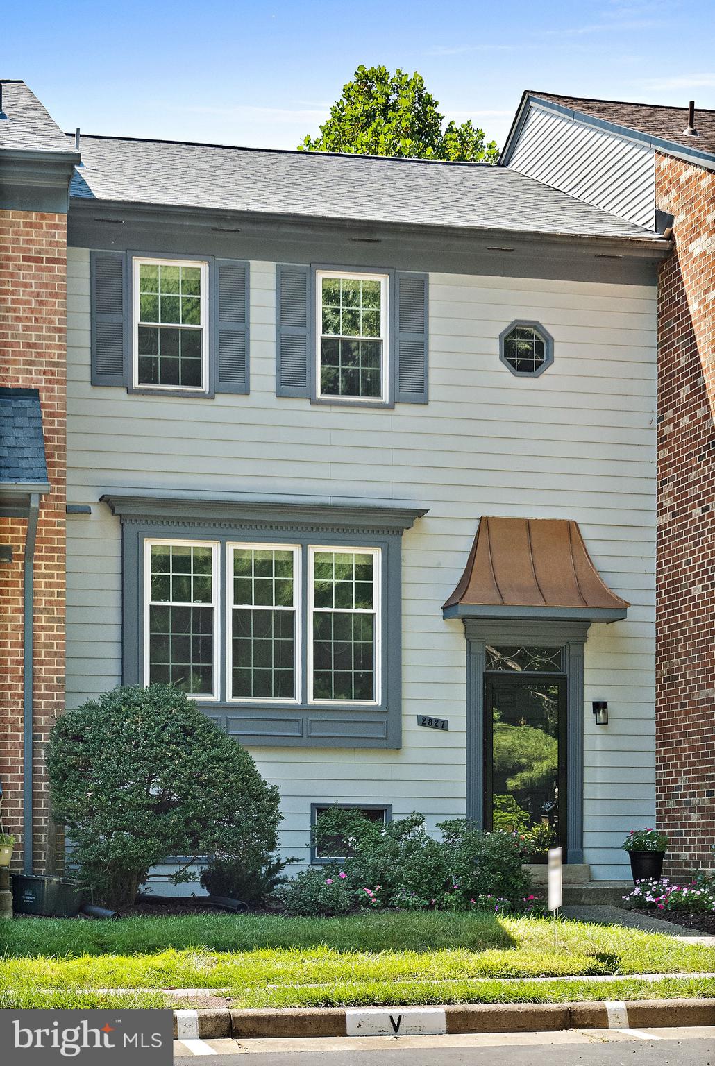 2827 KELLY SQUARE