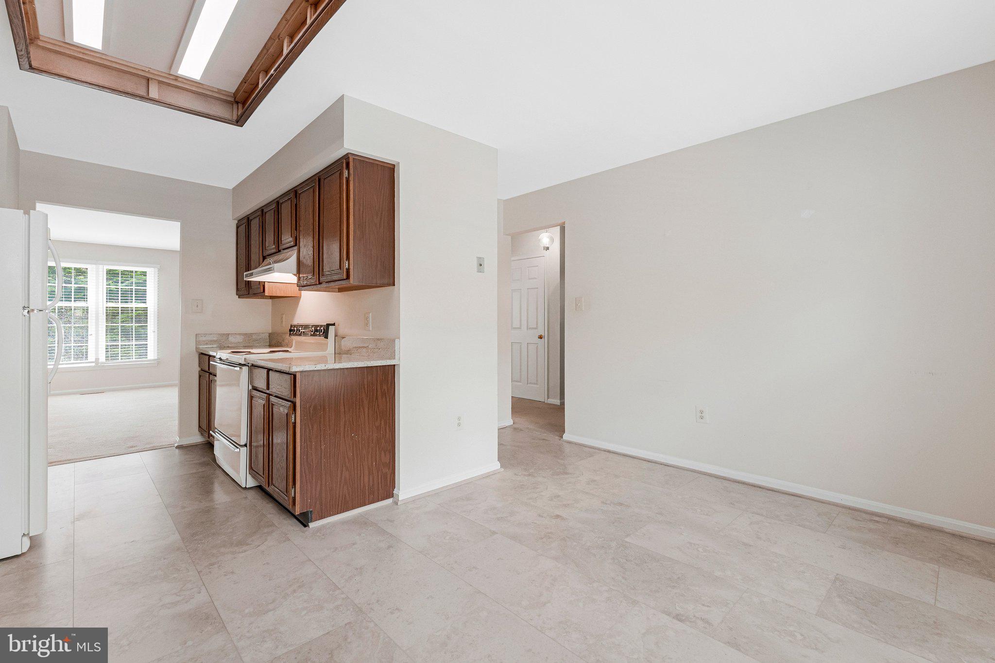 COUNTRY CREEK - Residential