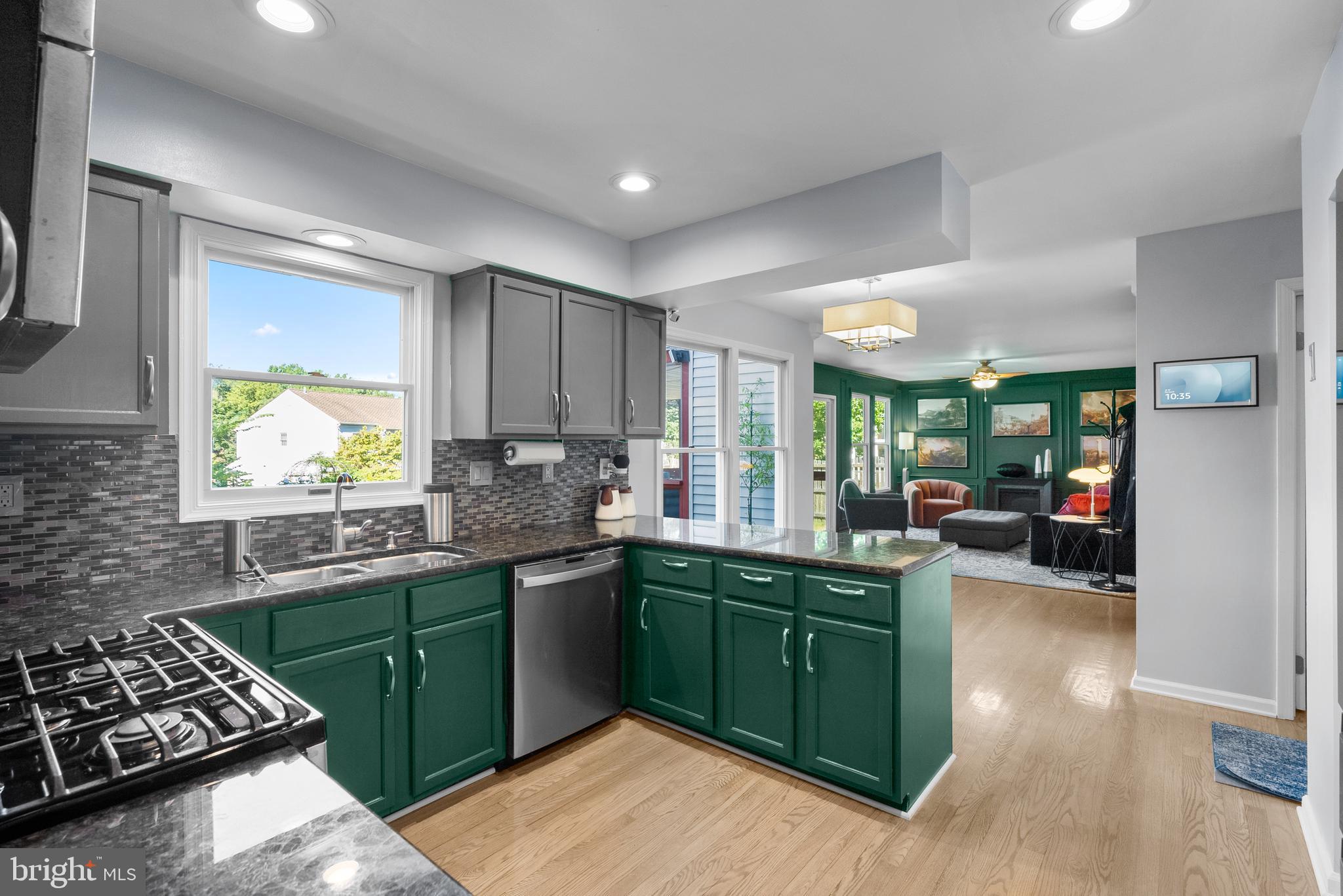 MIDDLEBRIDGE - Residential