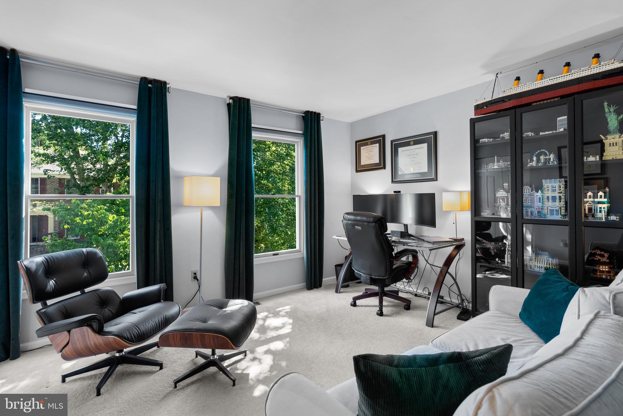 MIDDLEBRIDGE - Residential