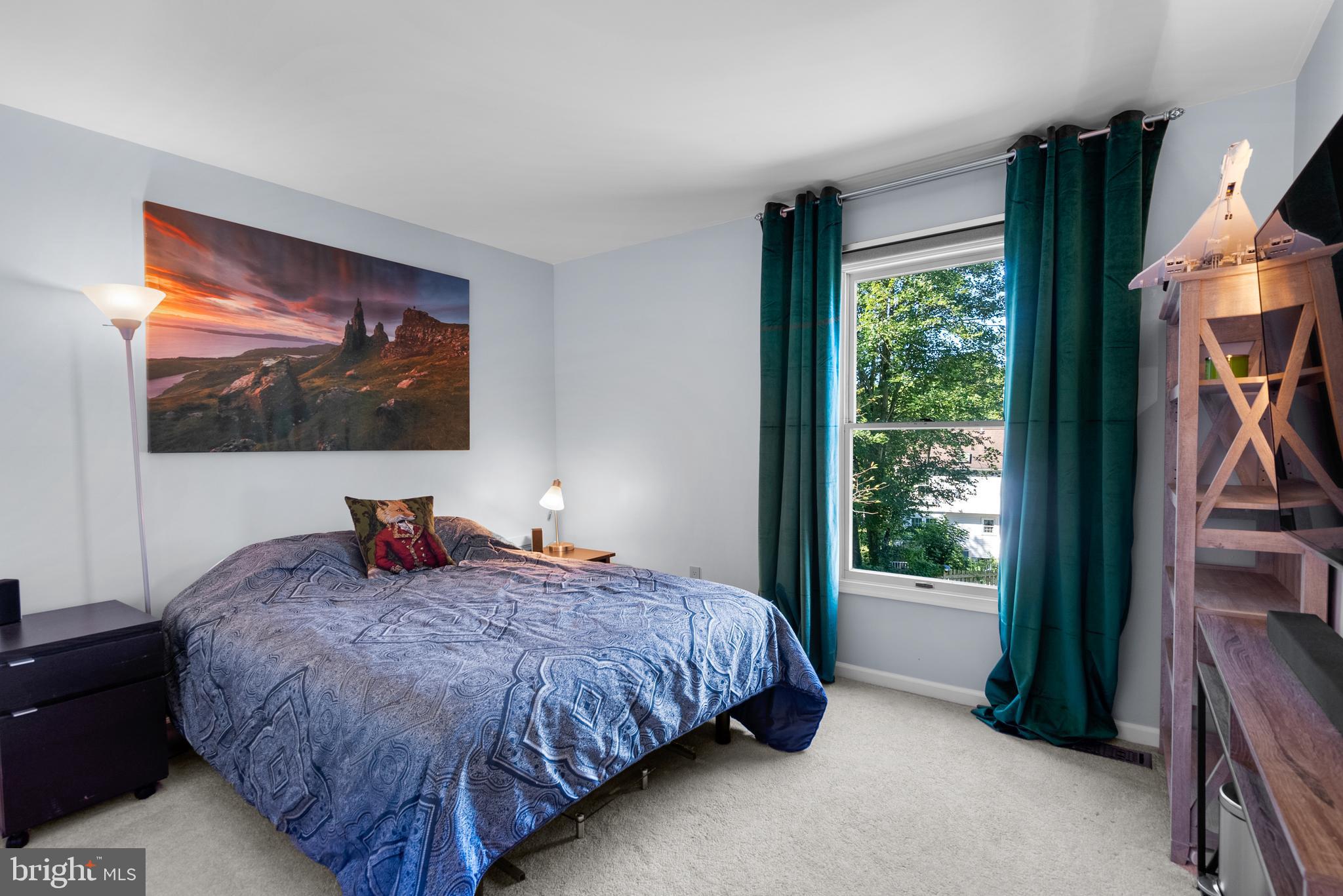 MIDDLEBRIDGE - Residential