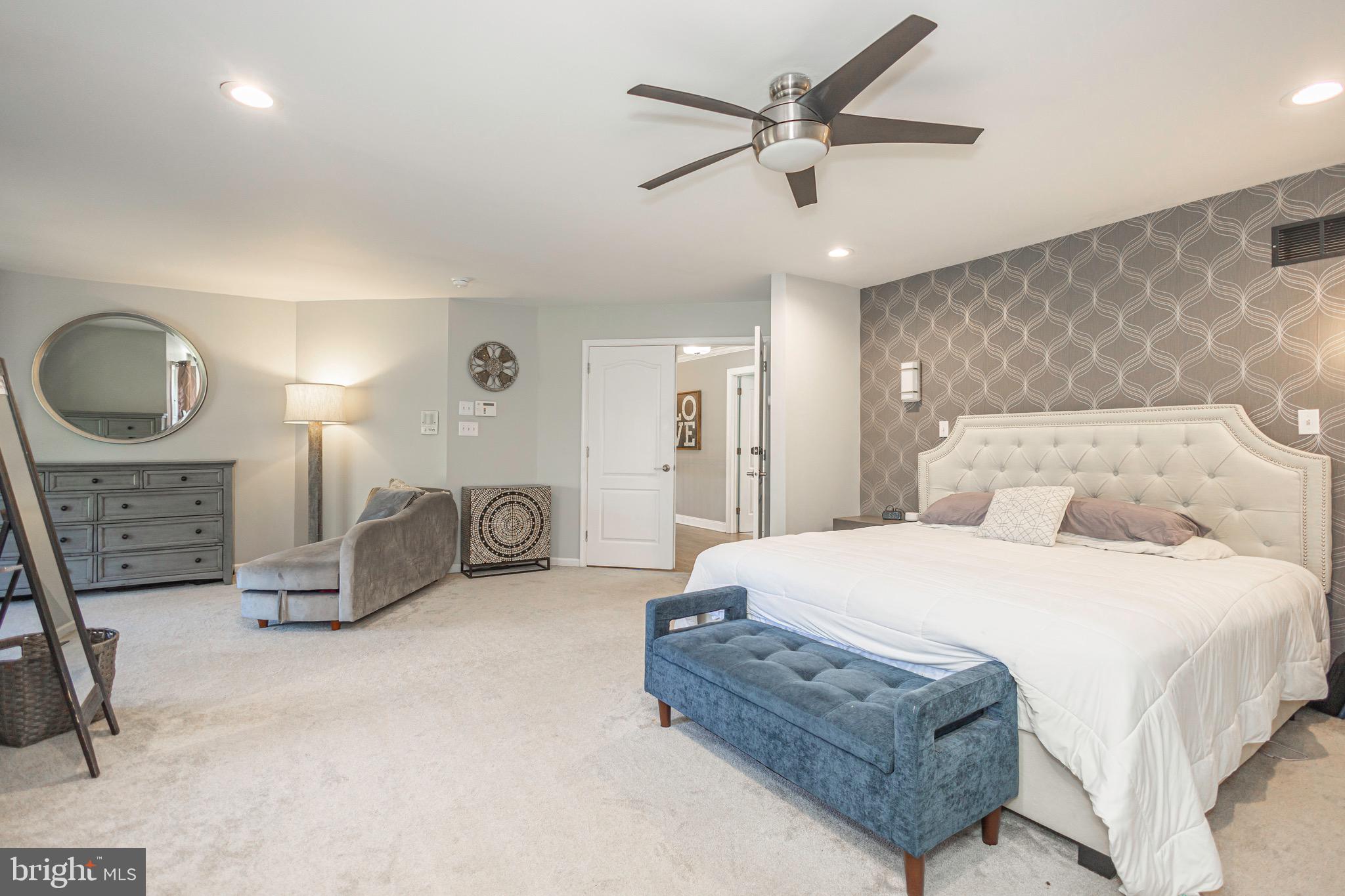 NEWTOWN MEADOWS - Residential