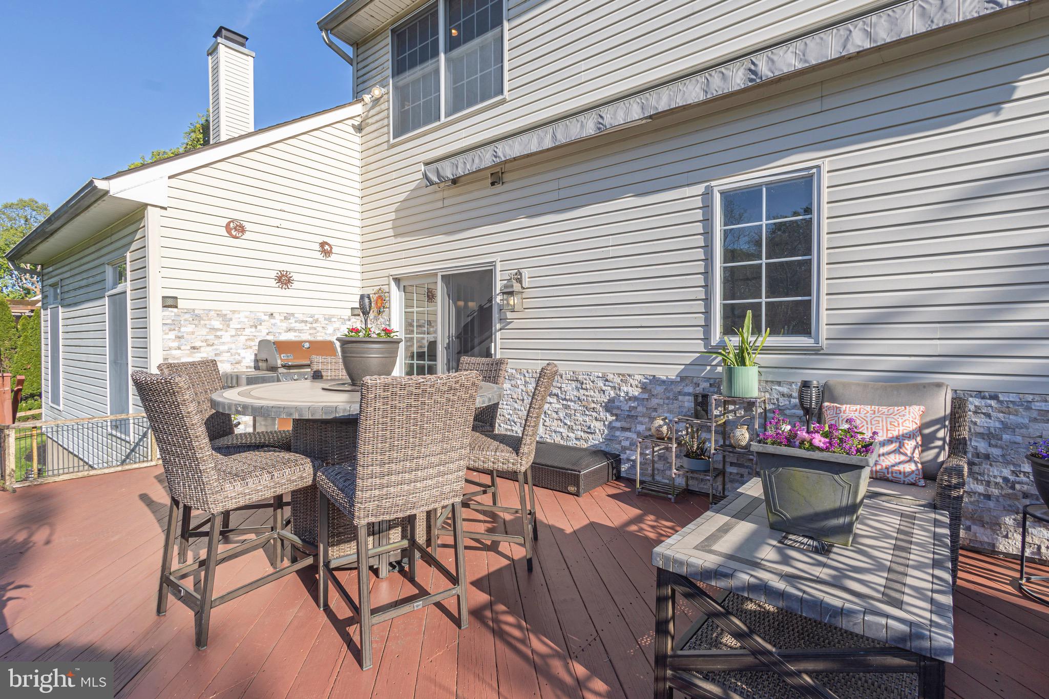 NEWTOWN MEADOWS - Residential