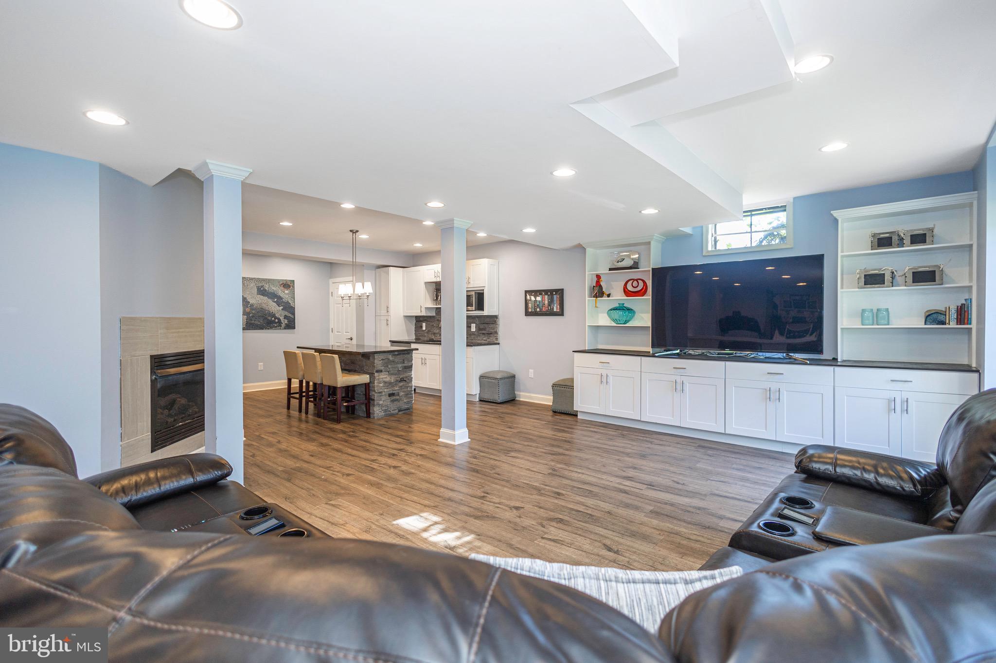 NEWTOWN MEADOWS - Residential