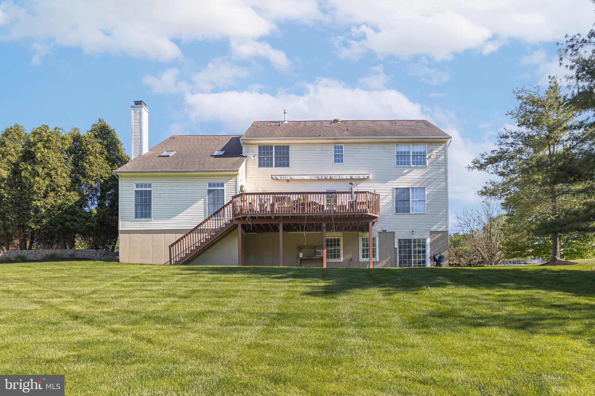NEWTOWN MEADOWS - Residential