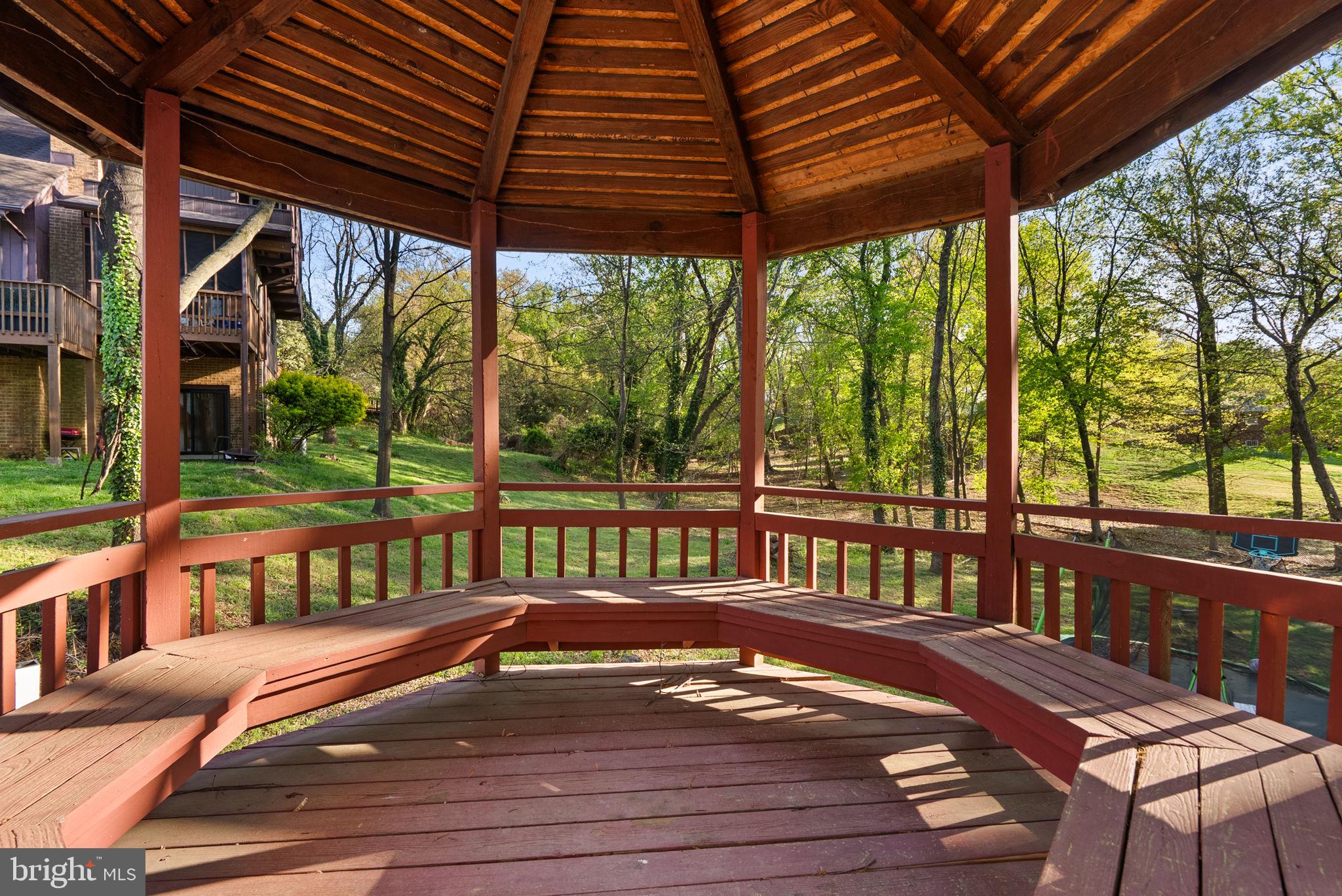 RIVER BEND - Residential