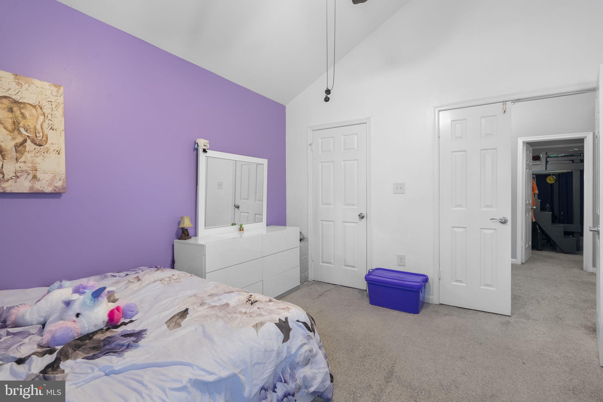 RIVER BEND - Residential