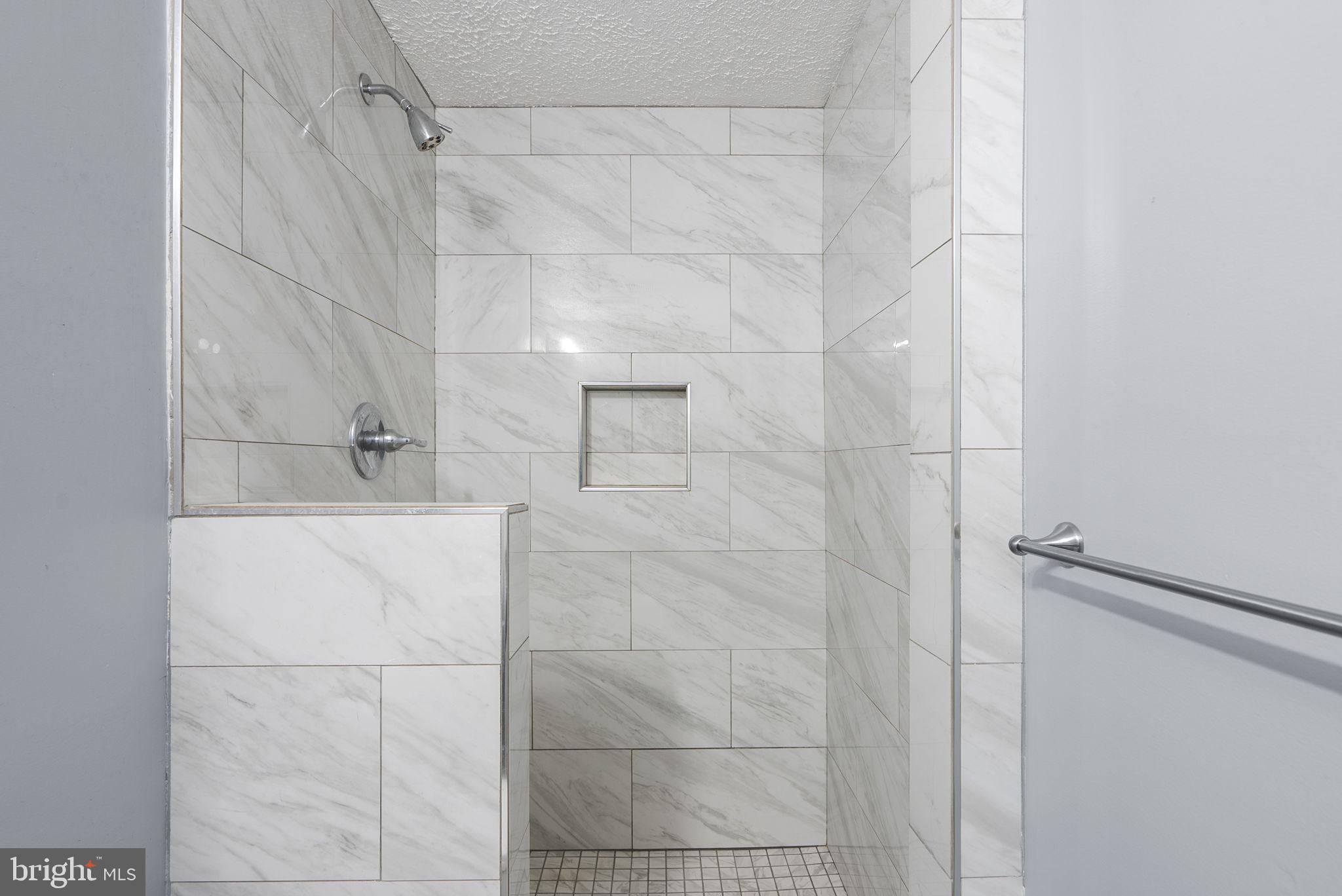 RIVER BEND - Residential