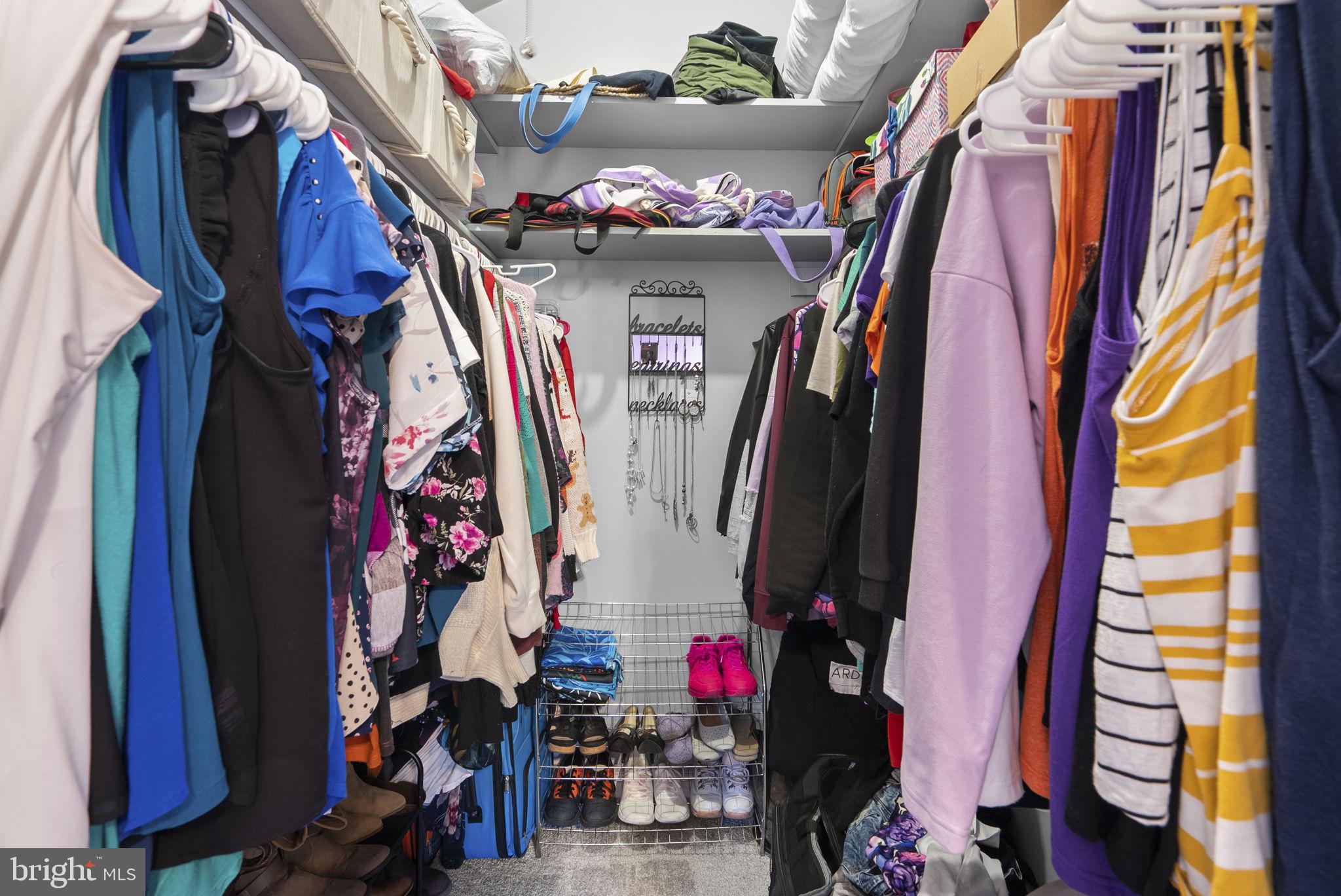 RIVER BEND - Residential