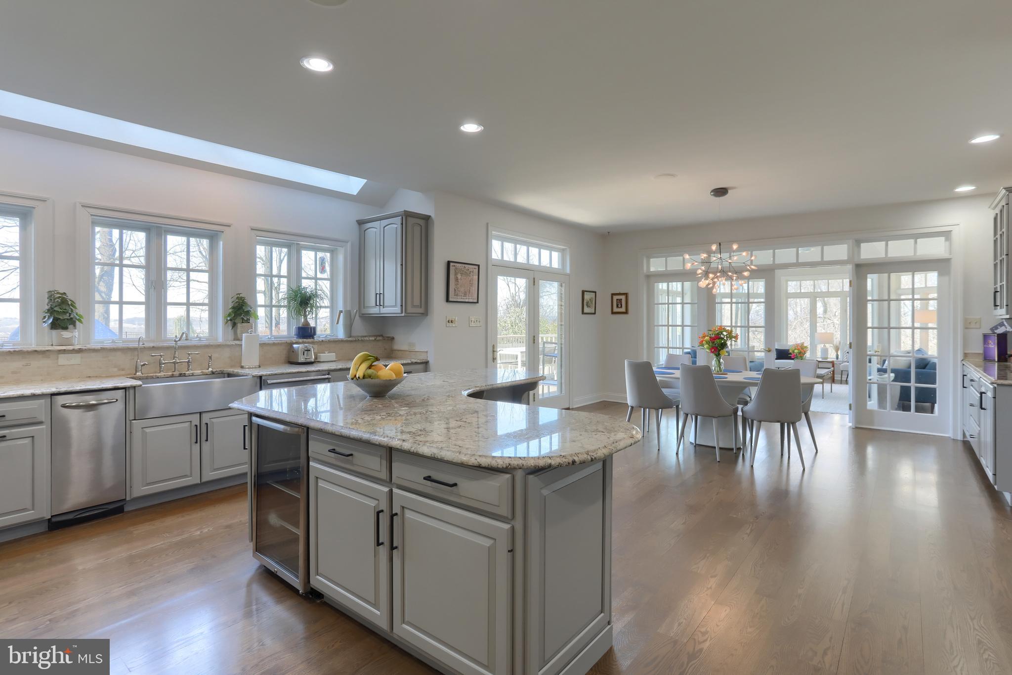 THE OAKS - Residential