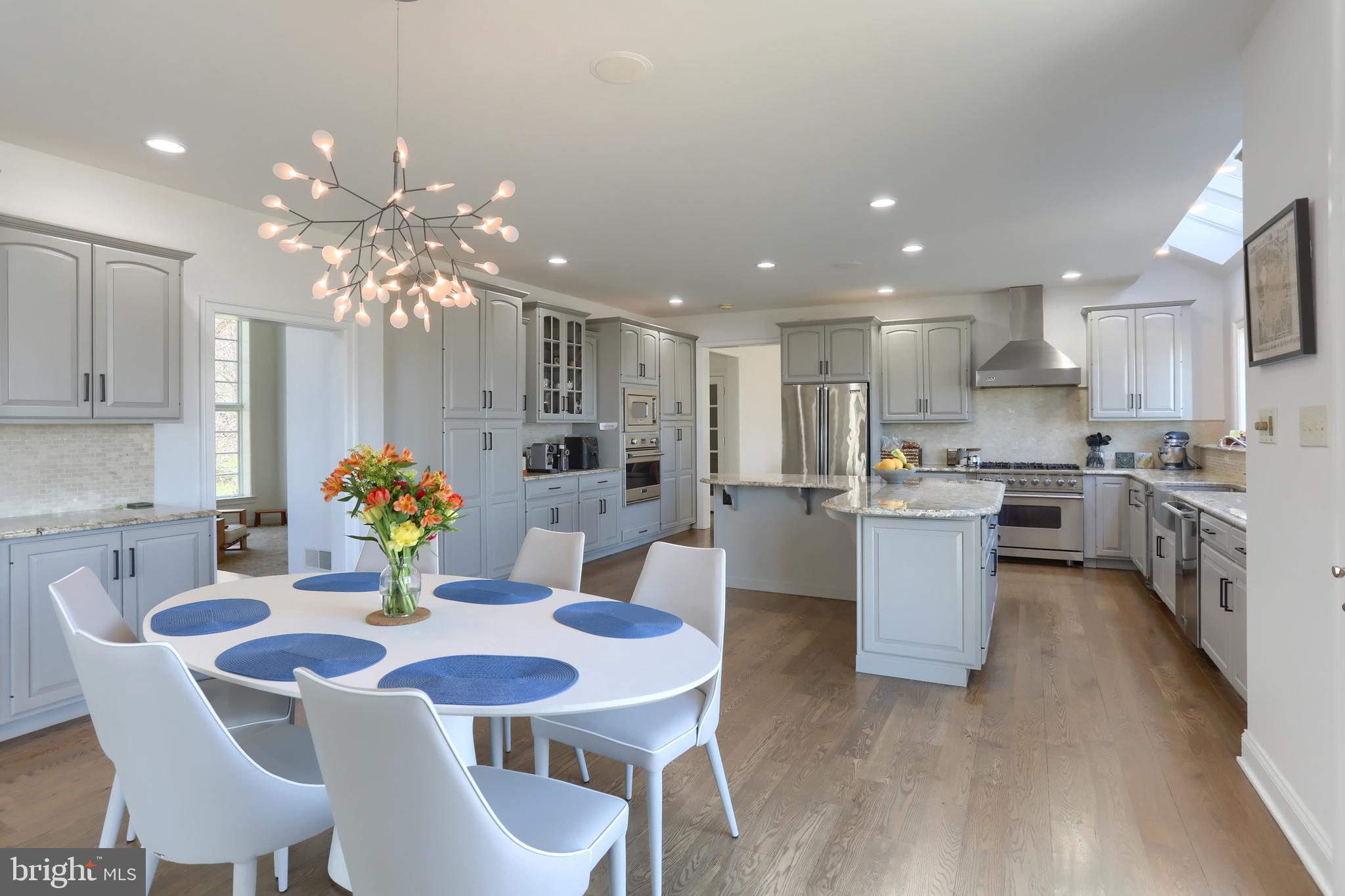 THE OAKS - Residential