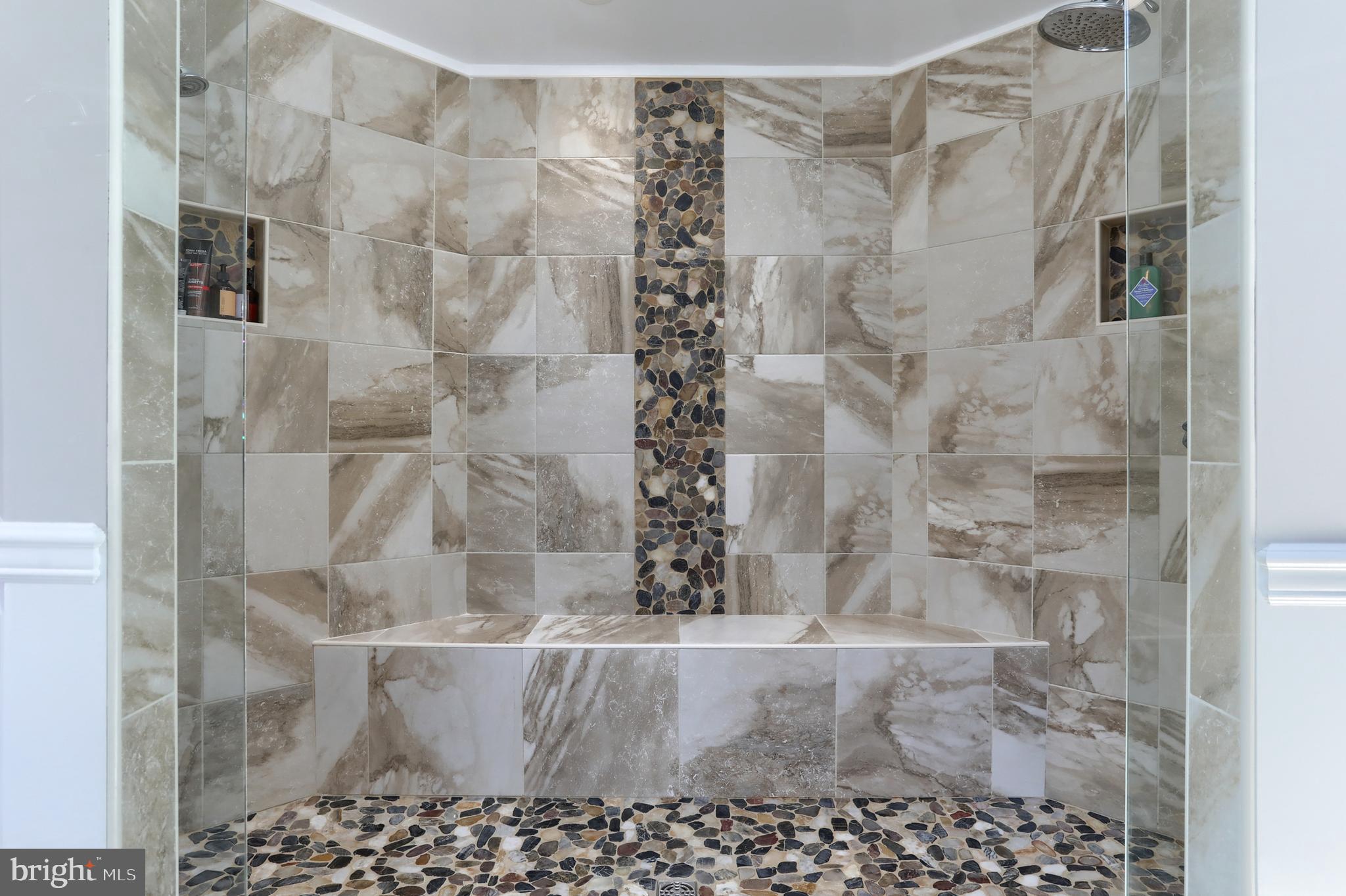 THE OAKS - Residential