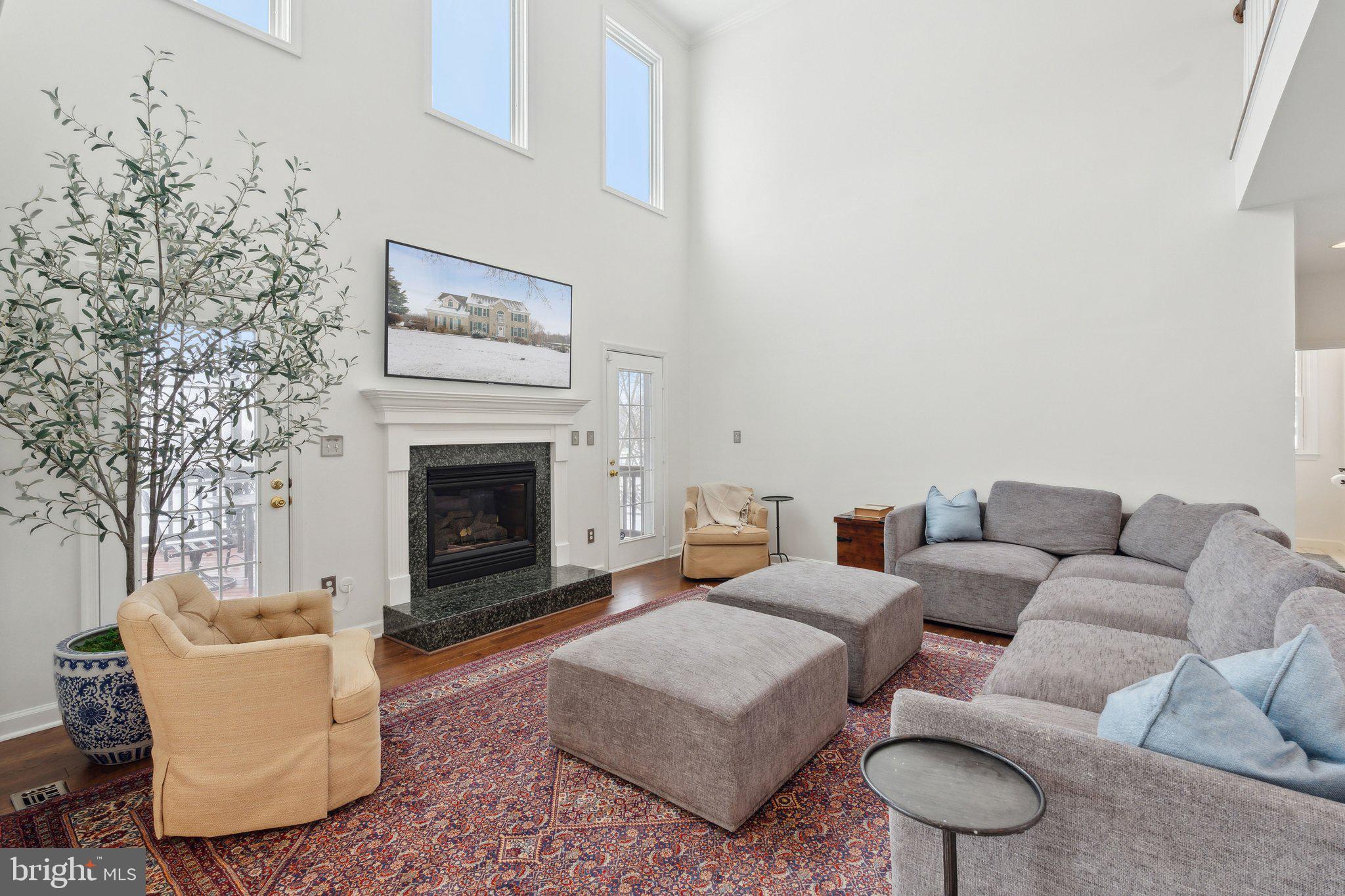 WHITEHALL FARM - Residential