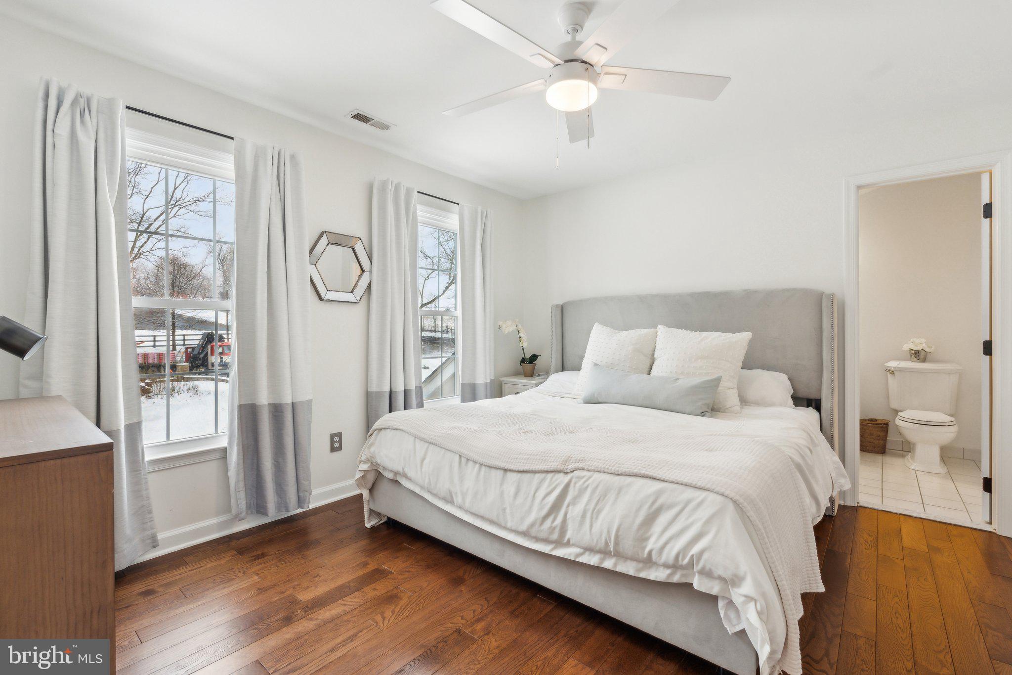 WHITEHALL FARM - Residential