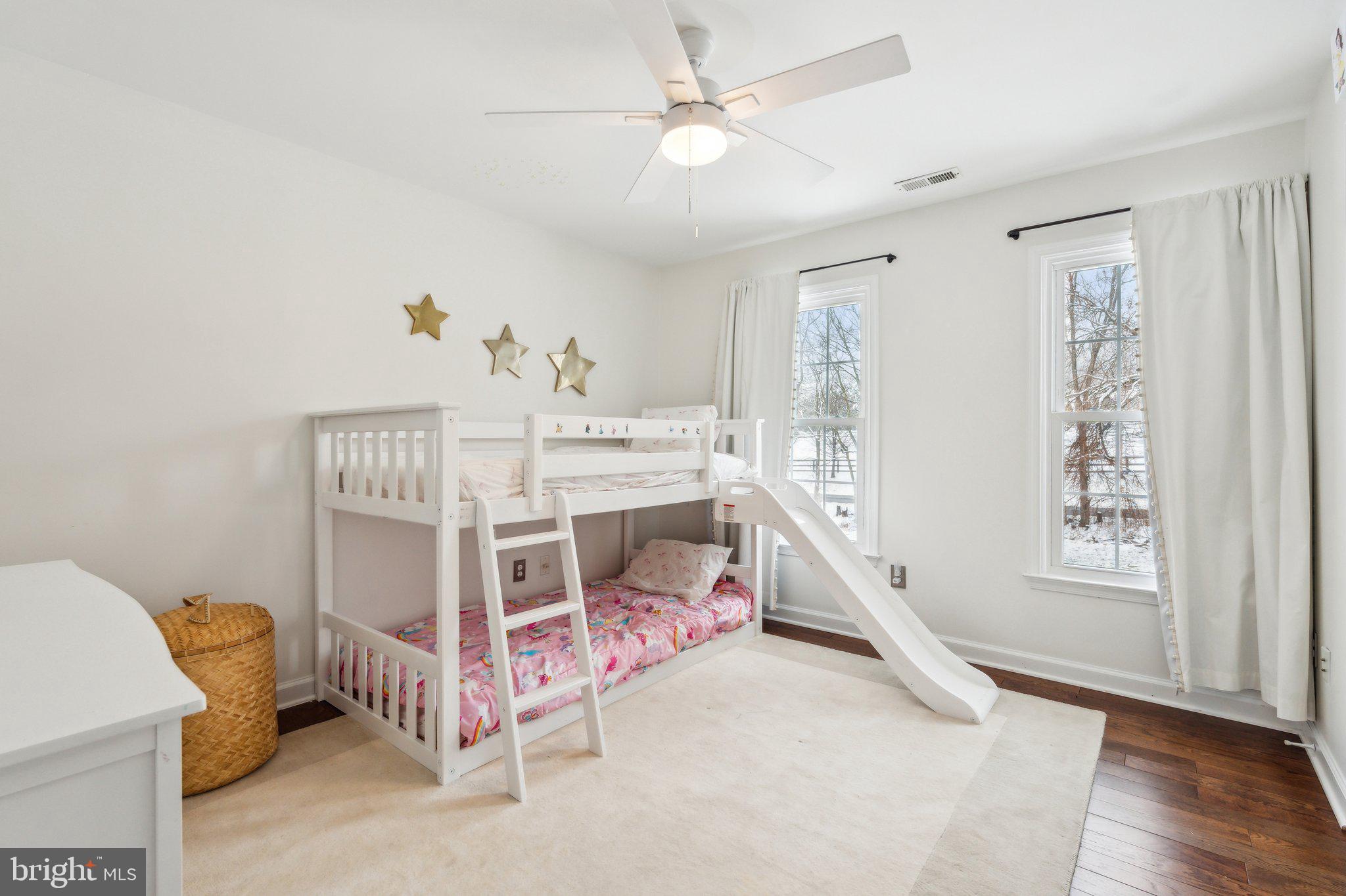 WHITEHALL FARM - Residential