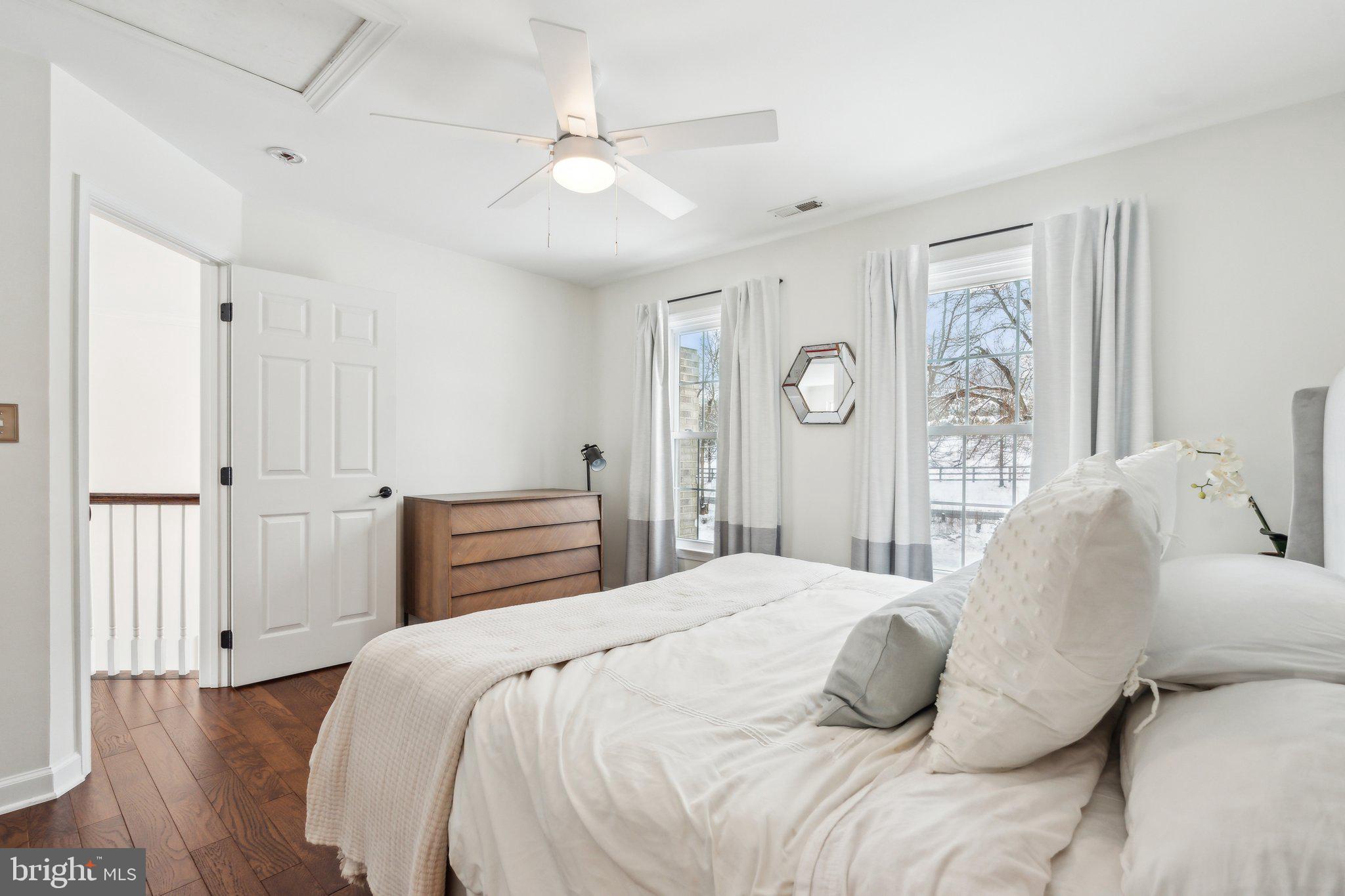 WHITEHALL FARM - Residential