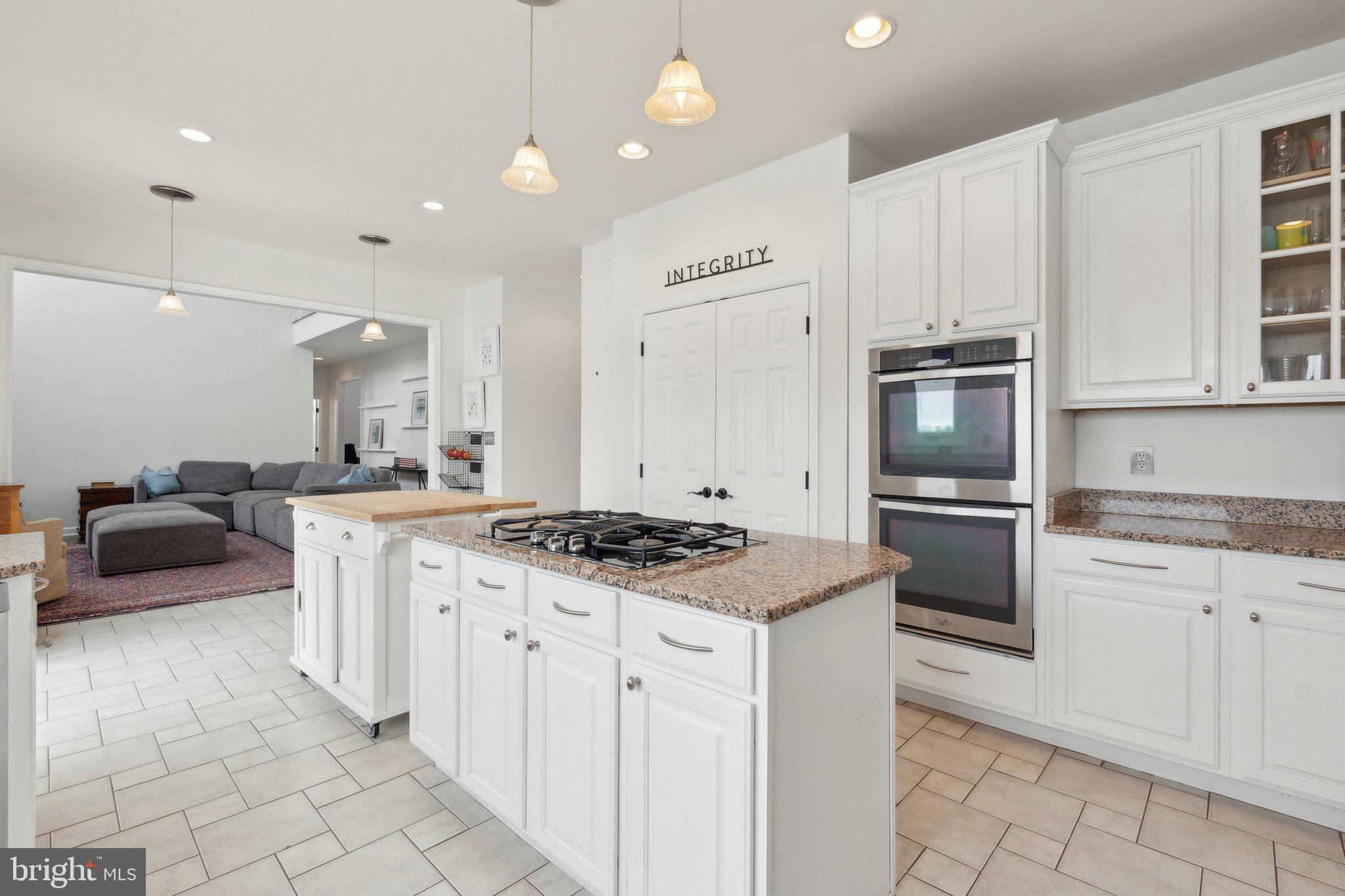 WHITEHALL FARM - Residential