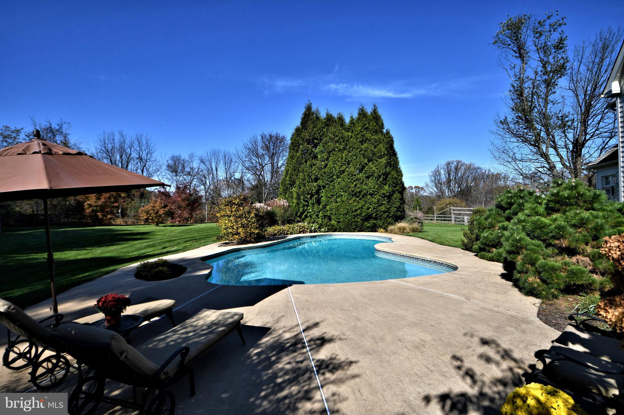 LAUREL RIDGE - Residential