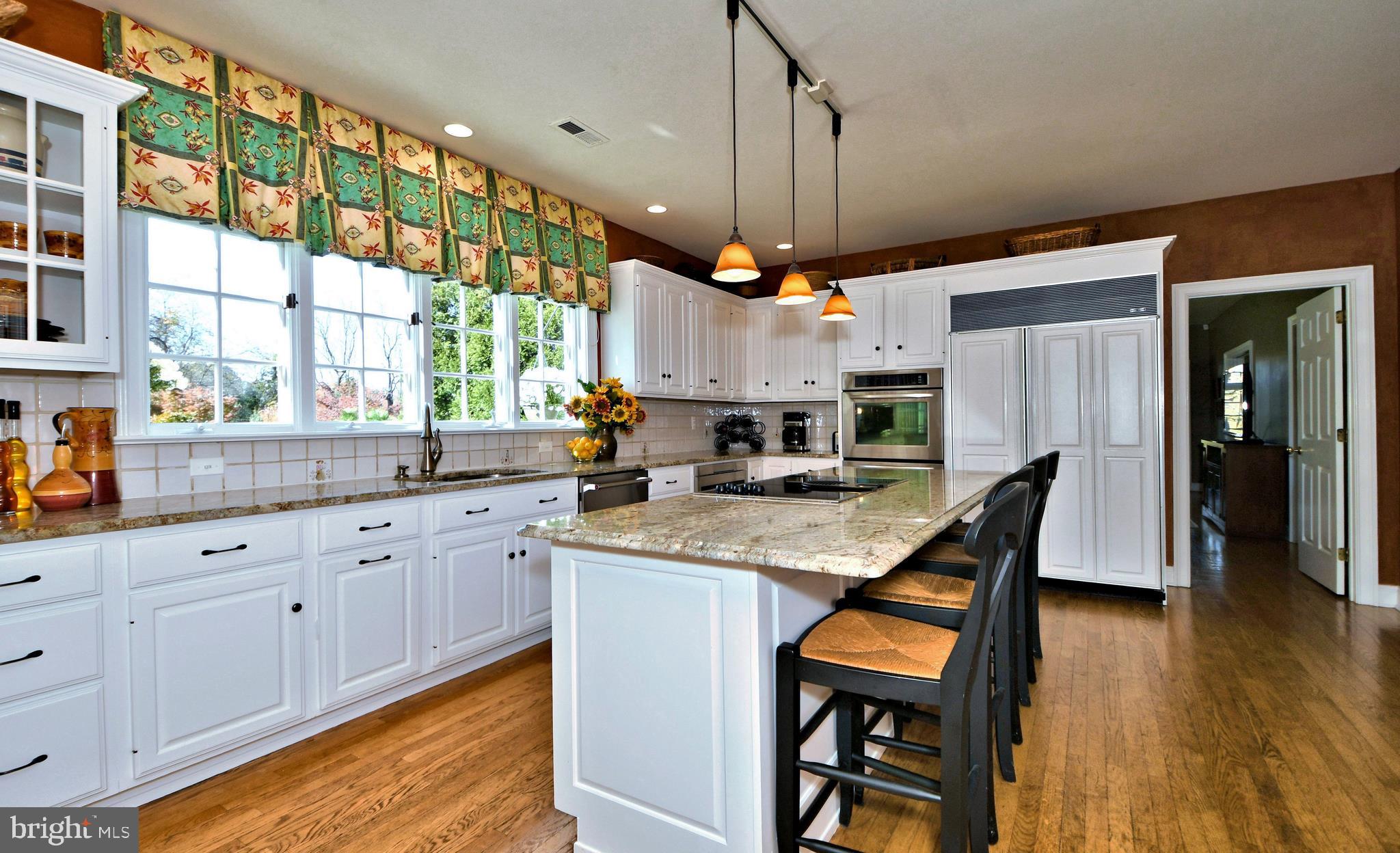 LAUREL RIDGE - Residential