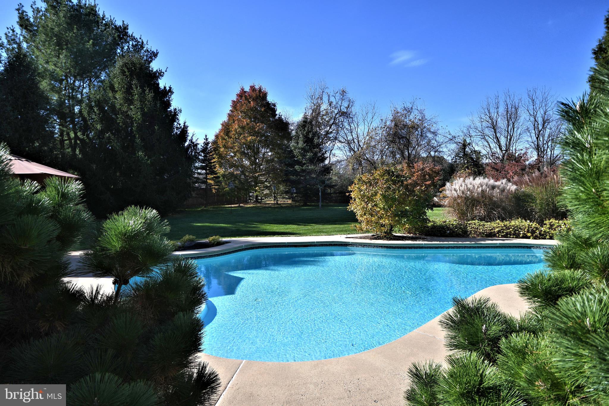 LAUREL RIDGE - Residential