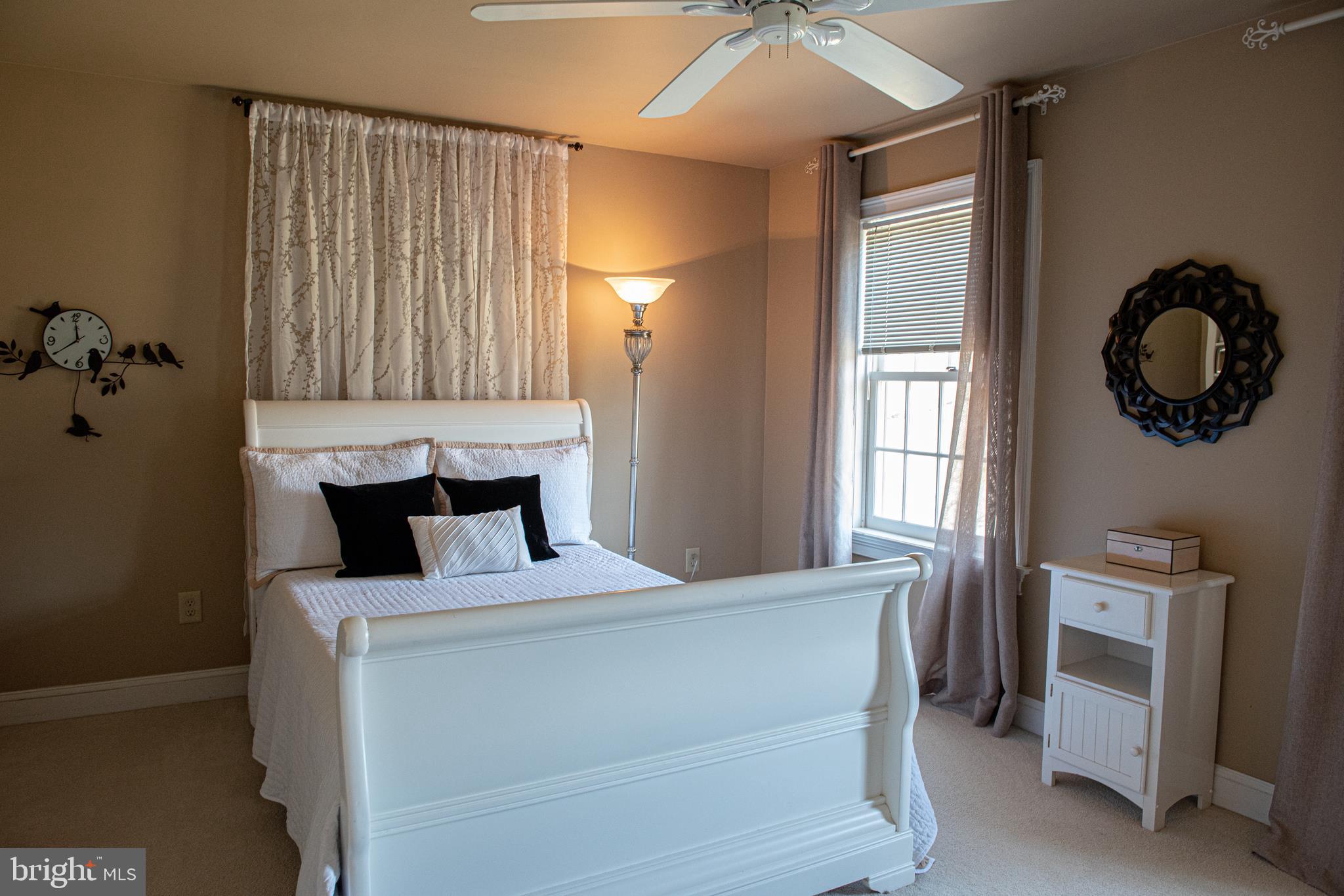 LAUREL RIDGE - Residential