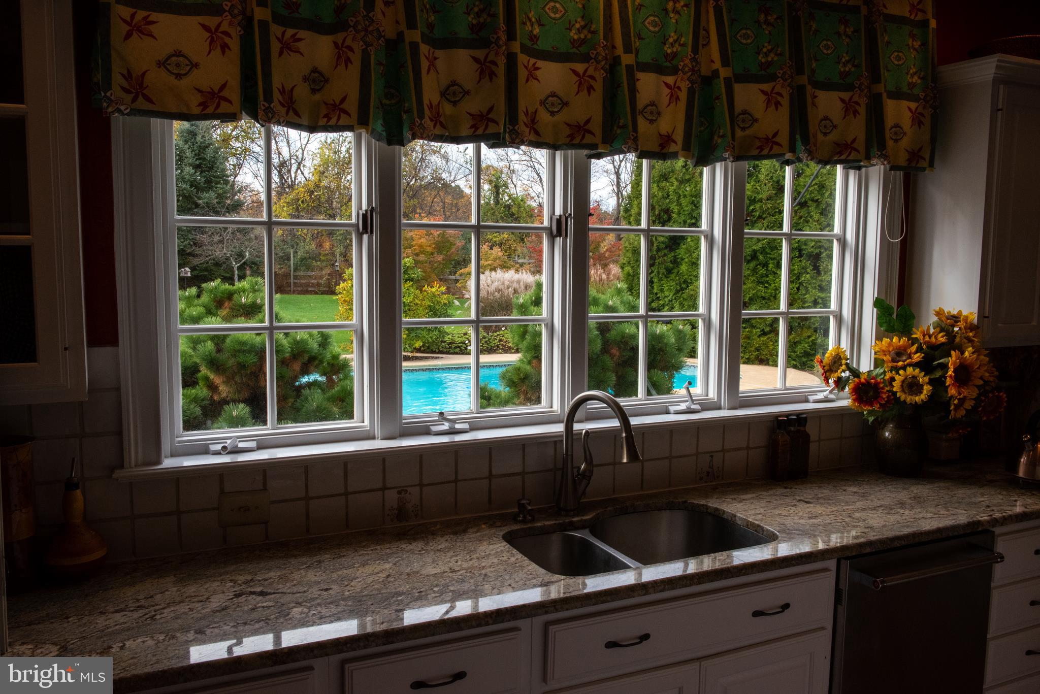 LAUREL RIDGE - Residential