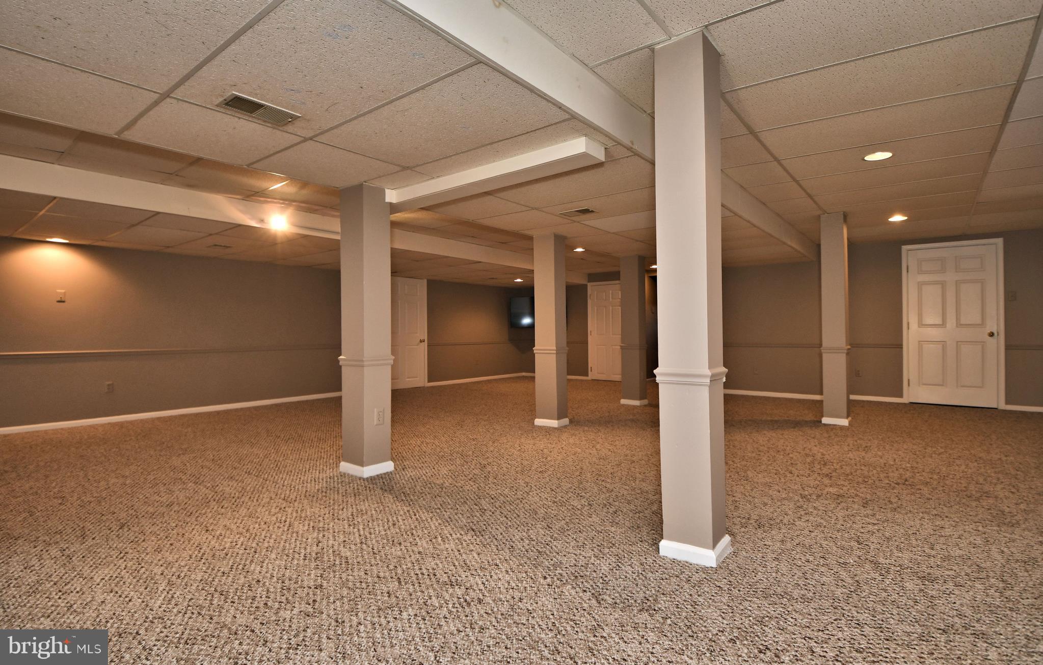 LAUREL RIDGE - Residential