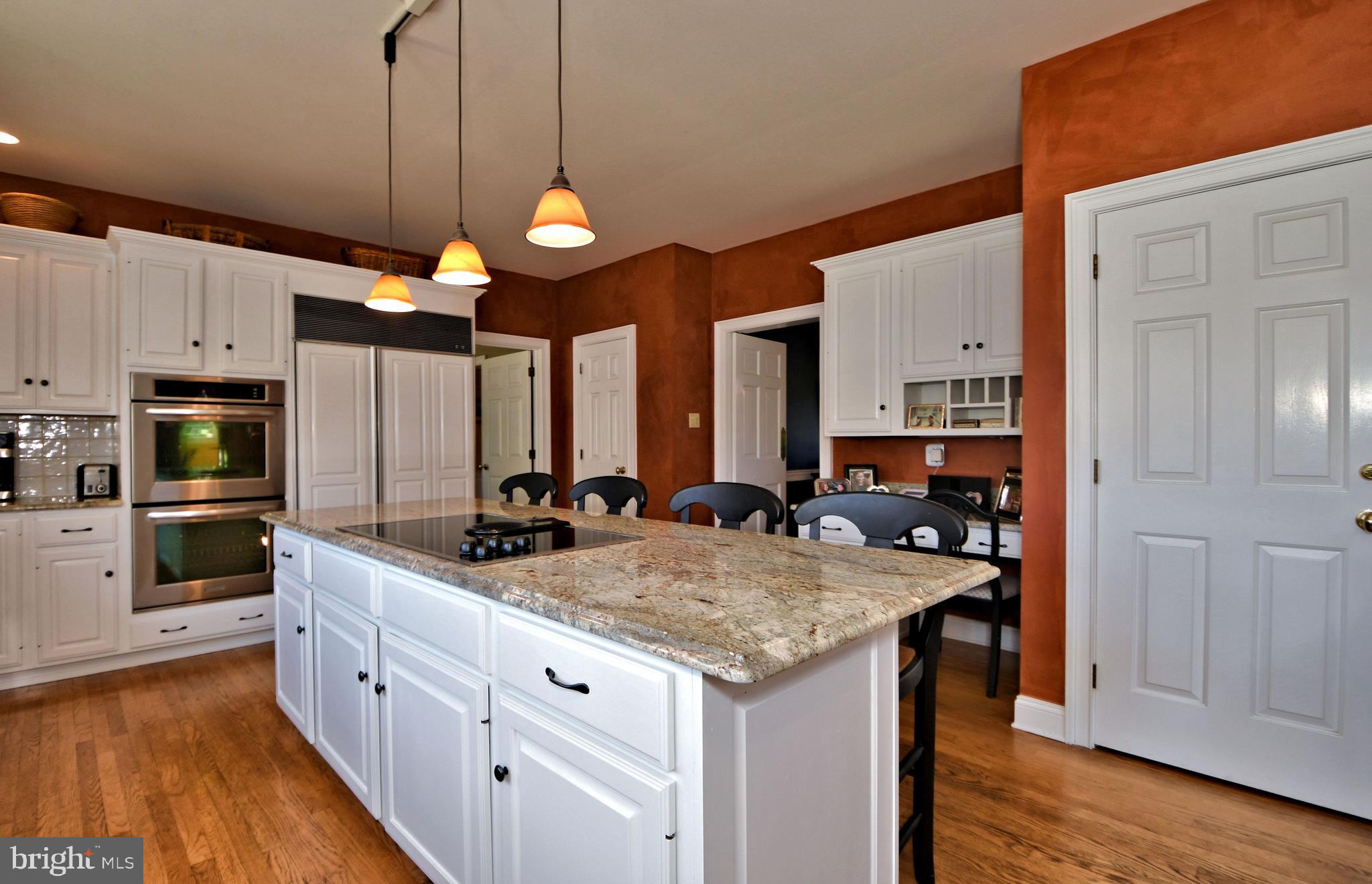 LAUREL RIDGE - Residential