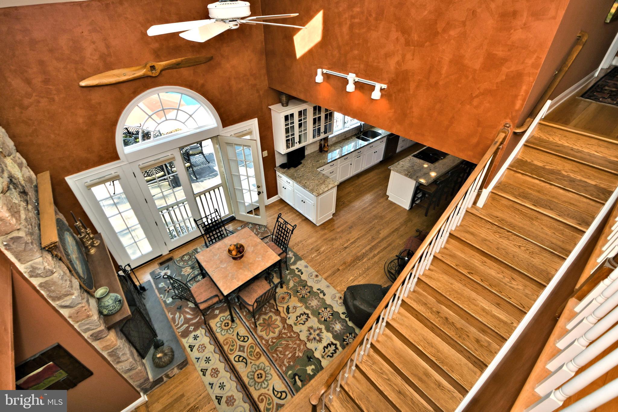 LAUREL RIDGE - Residential