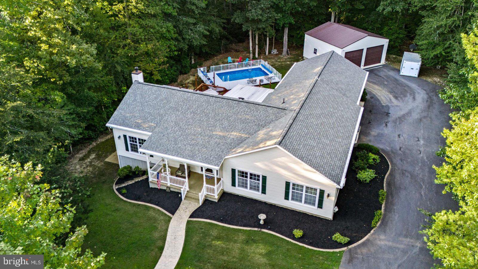 GROVES ESTATES - Residential