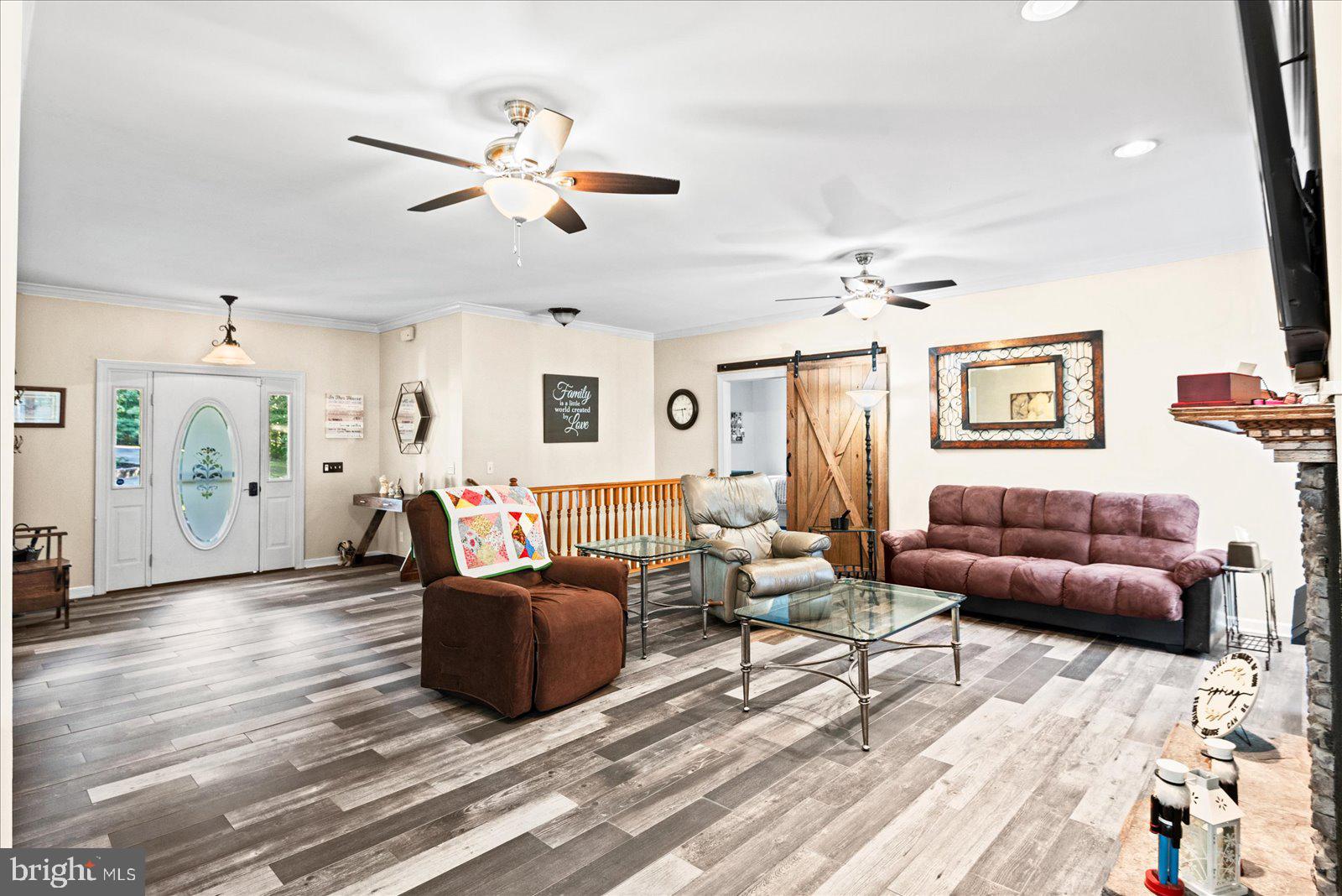 GROVES ESTATES - Residential